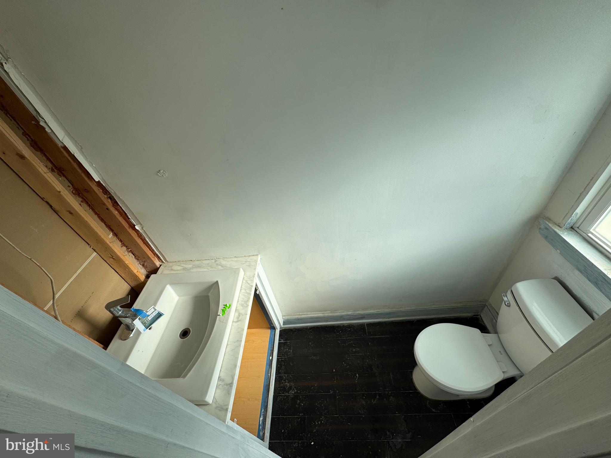 GLADSTONE MANOR - Residential