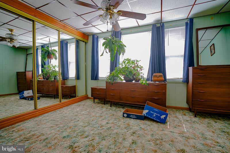 ELMWOOD PARK - Residential