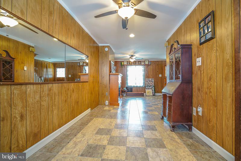 ELMWOOD PARK - Residential