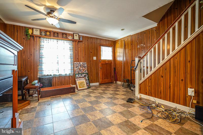 ELMWOOD PARK - Residential