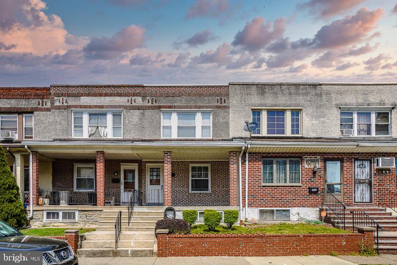 ELMWOOD PARK - Residential