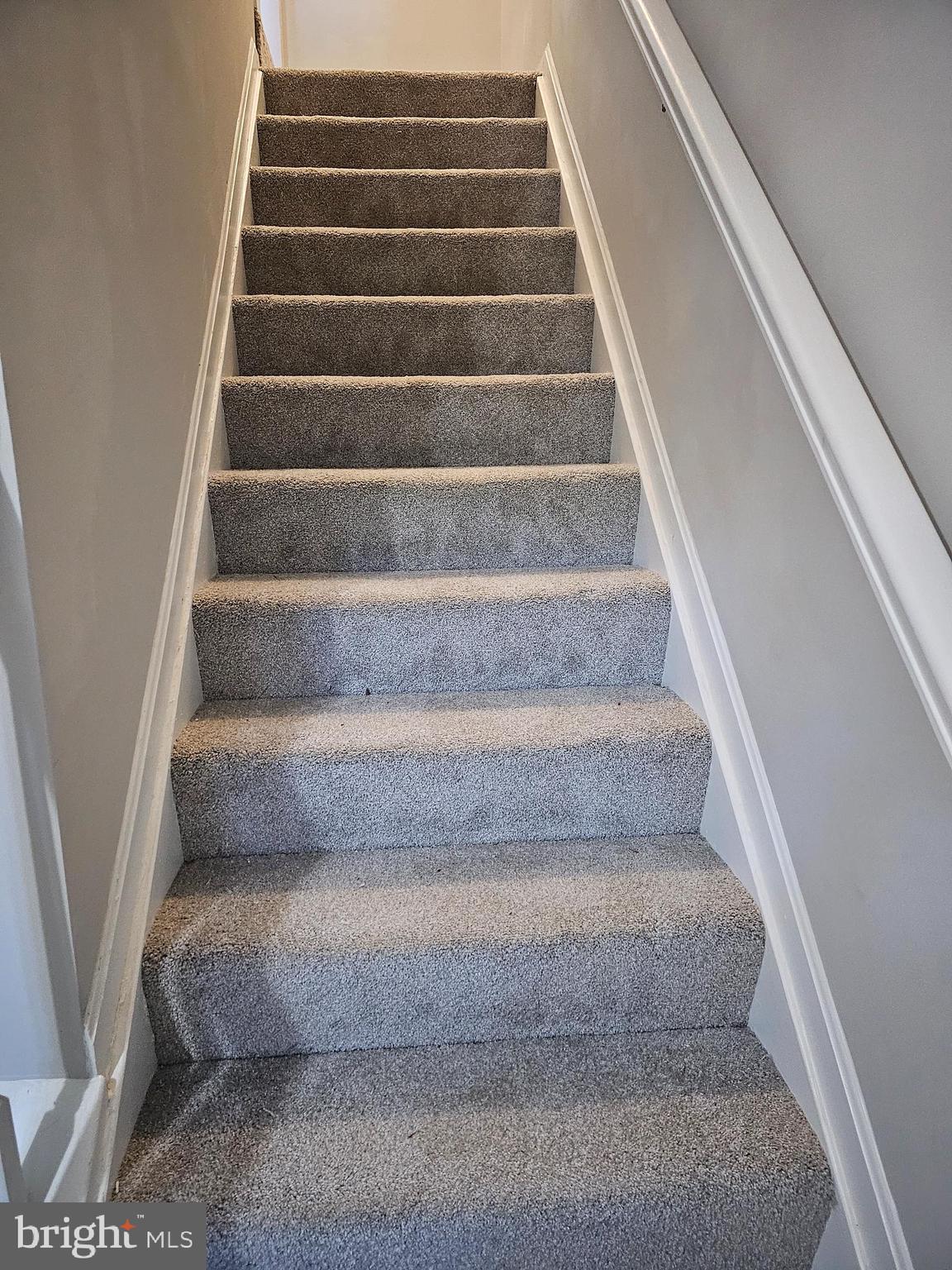 SOUTH HAMPTON - Residential