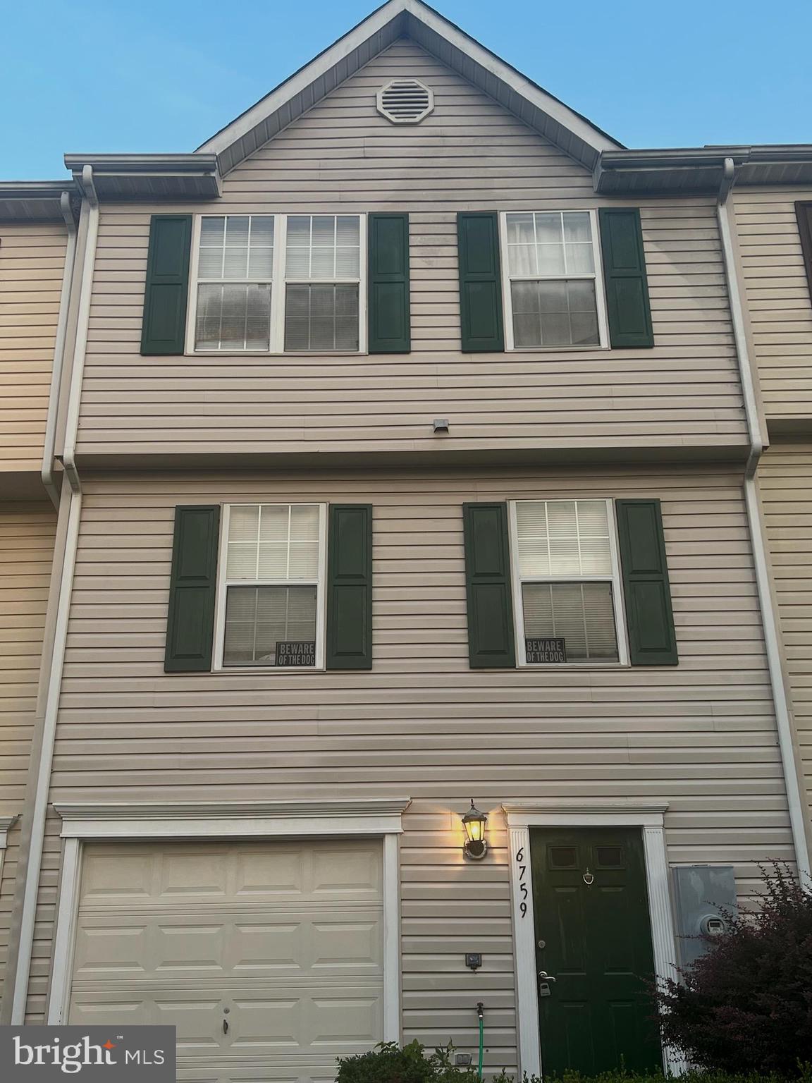 SOUTH HAMPTON - Residential