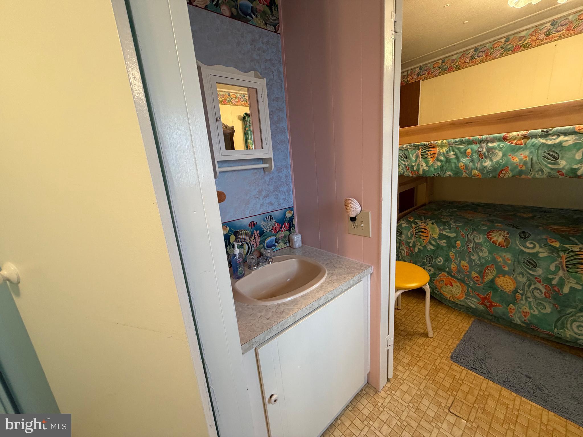 BAY CITY - Residential