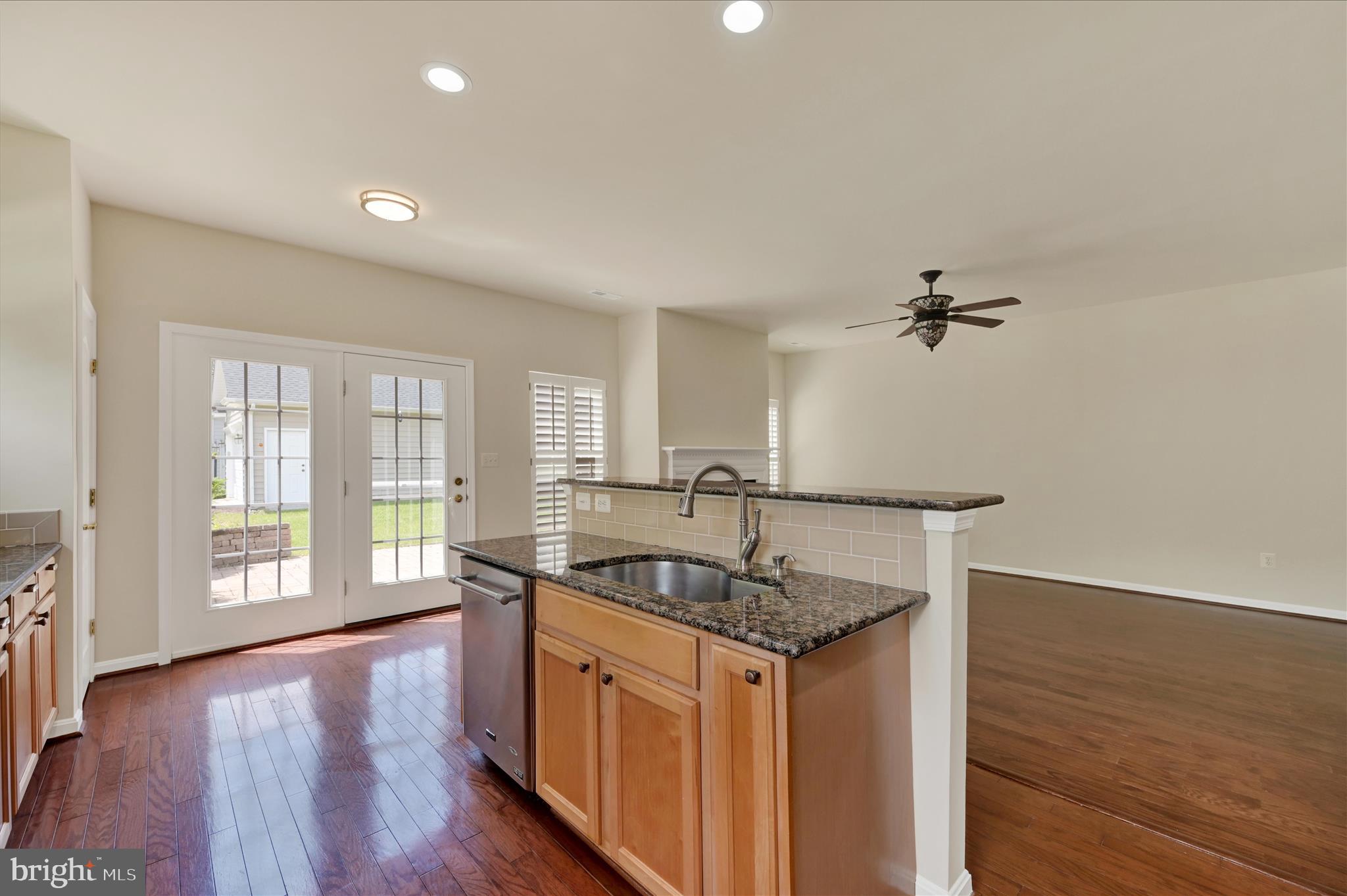 SYMPHONY VILLAGE AT CENTREVILLE - Residential