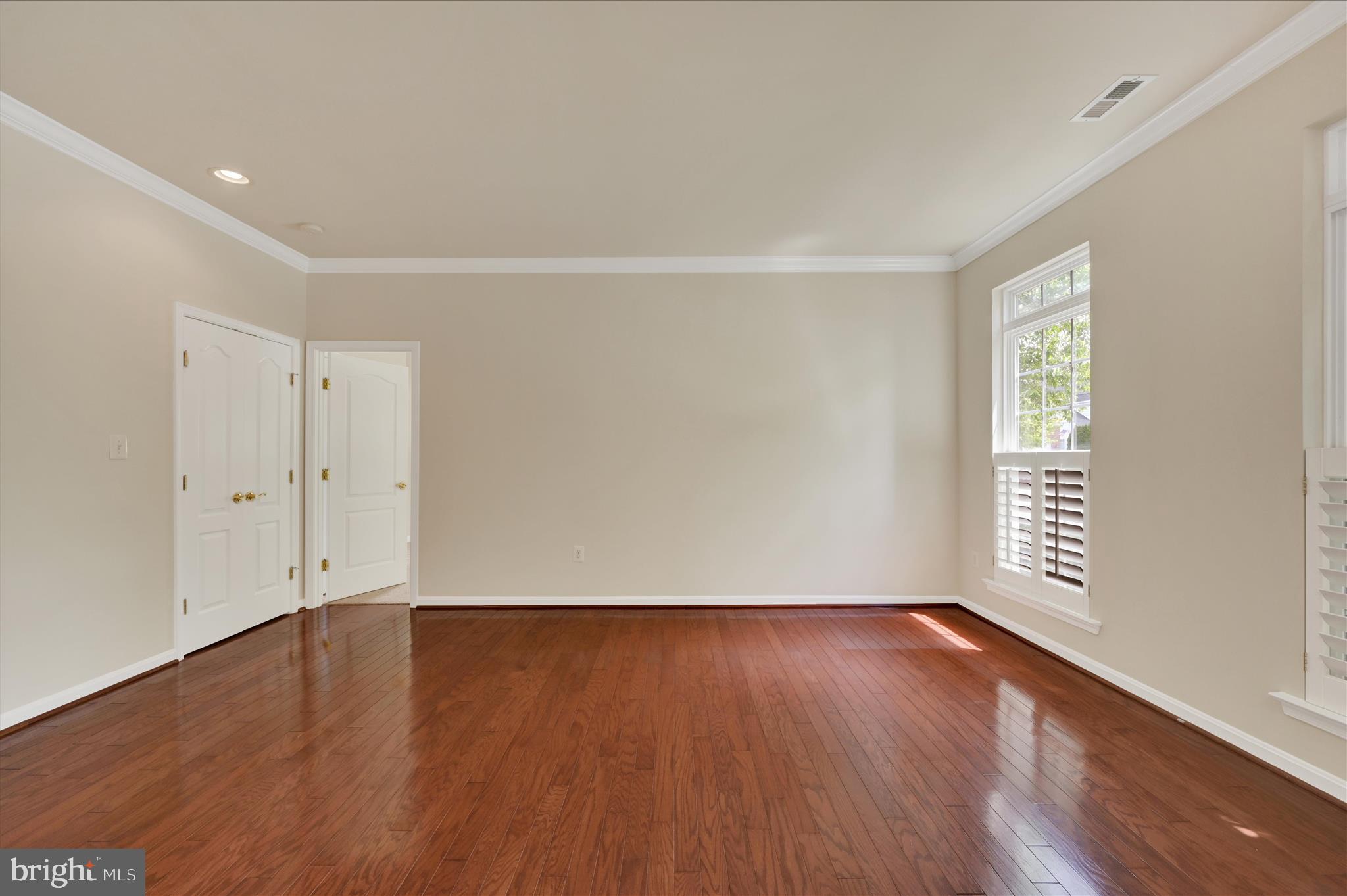 SYMPHONY VILLAGE AT CENTREVILLE - Residential