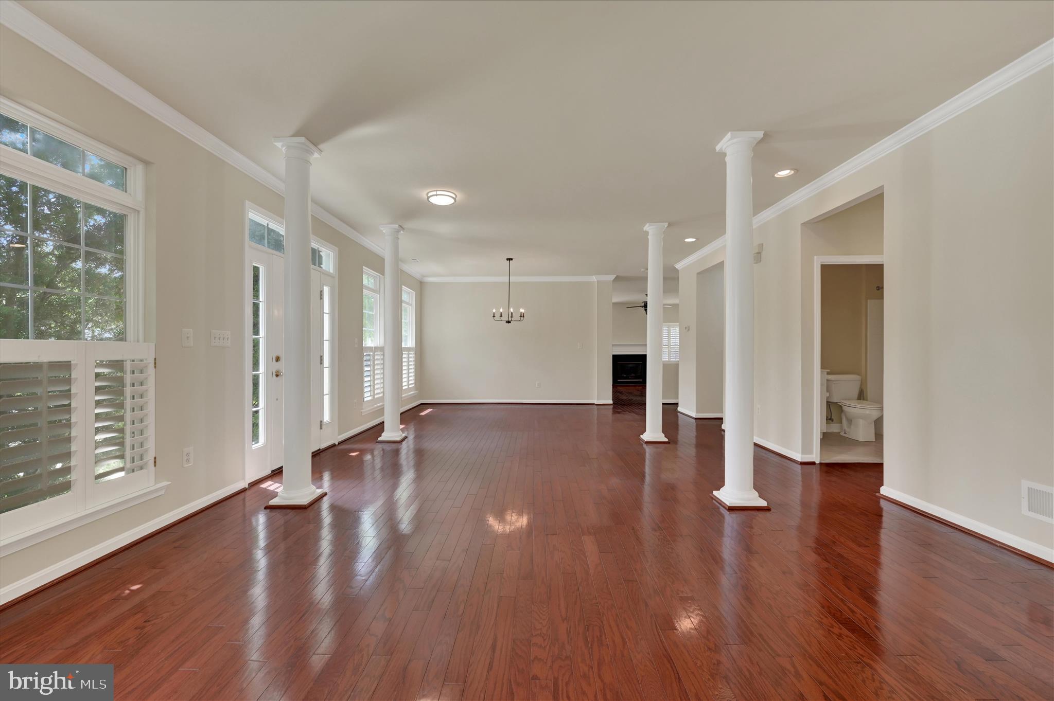 SYMPHONY VILLAGE AT CENTREVILLE - Residential