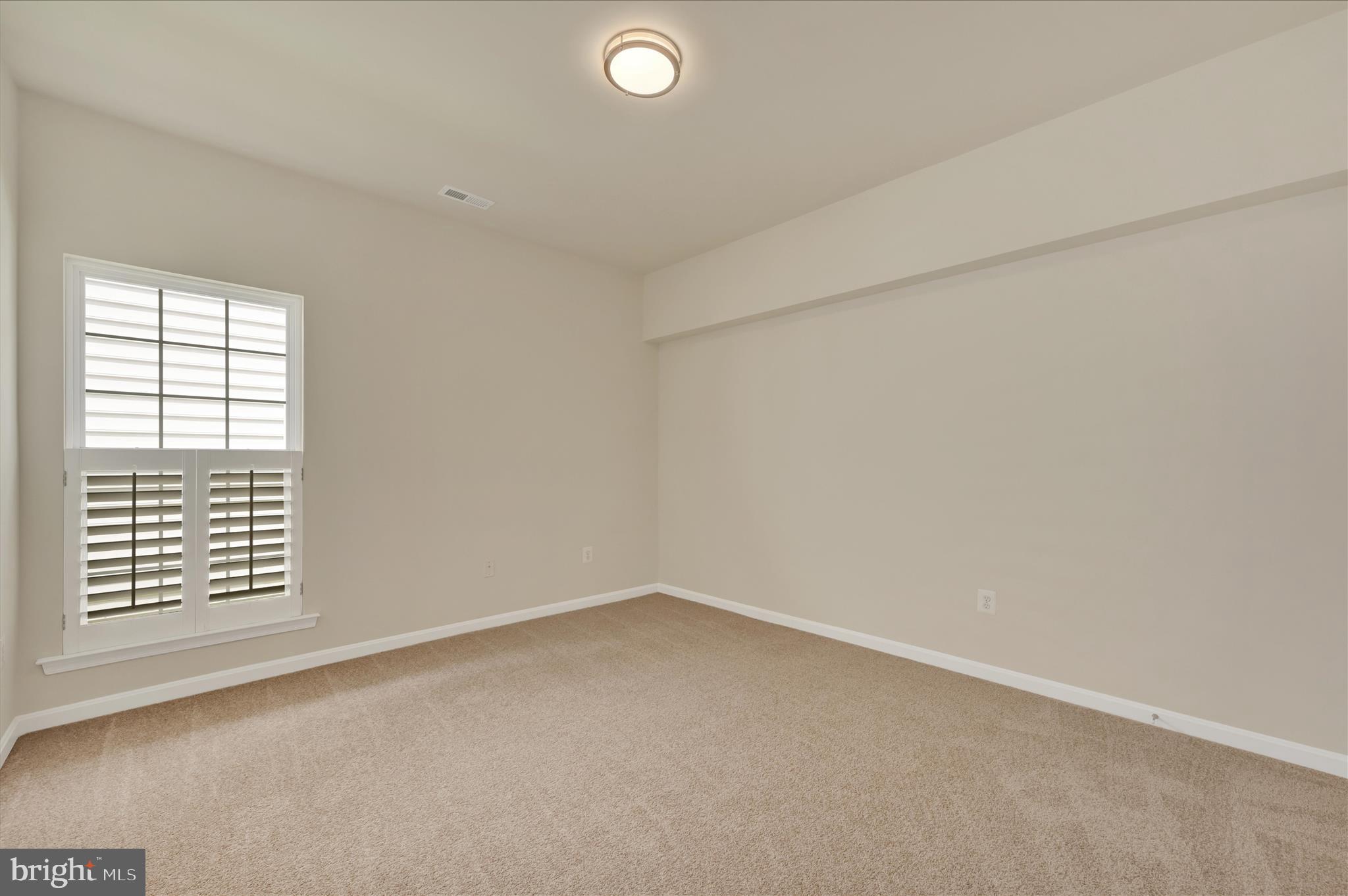SYMPHONY VILLAGE AT CENTREVILLE - Residential