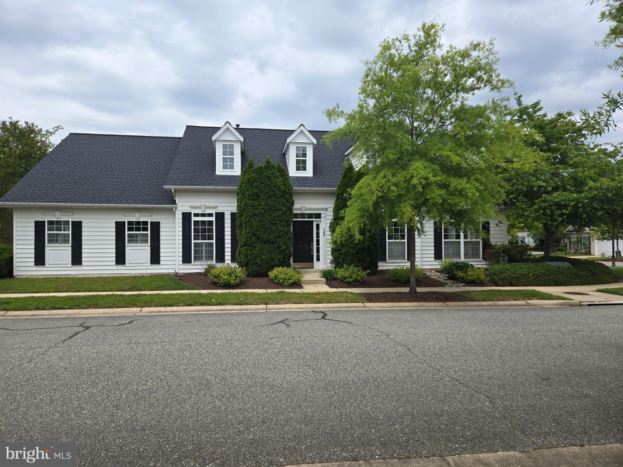 SYMPHONY VILLAGE AT CENTREVILLE - Residential