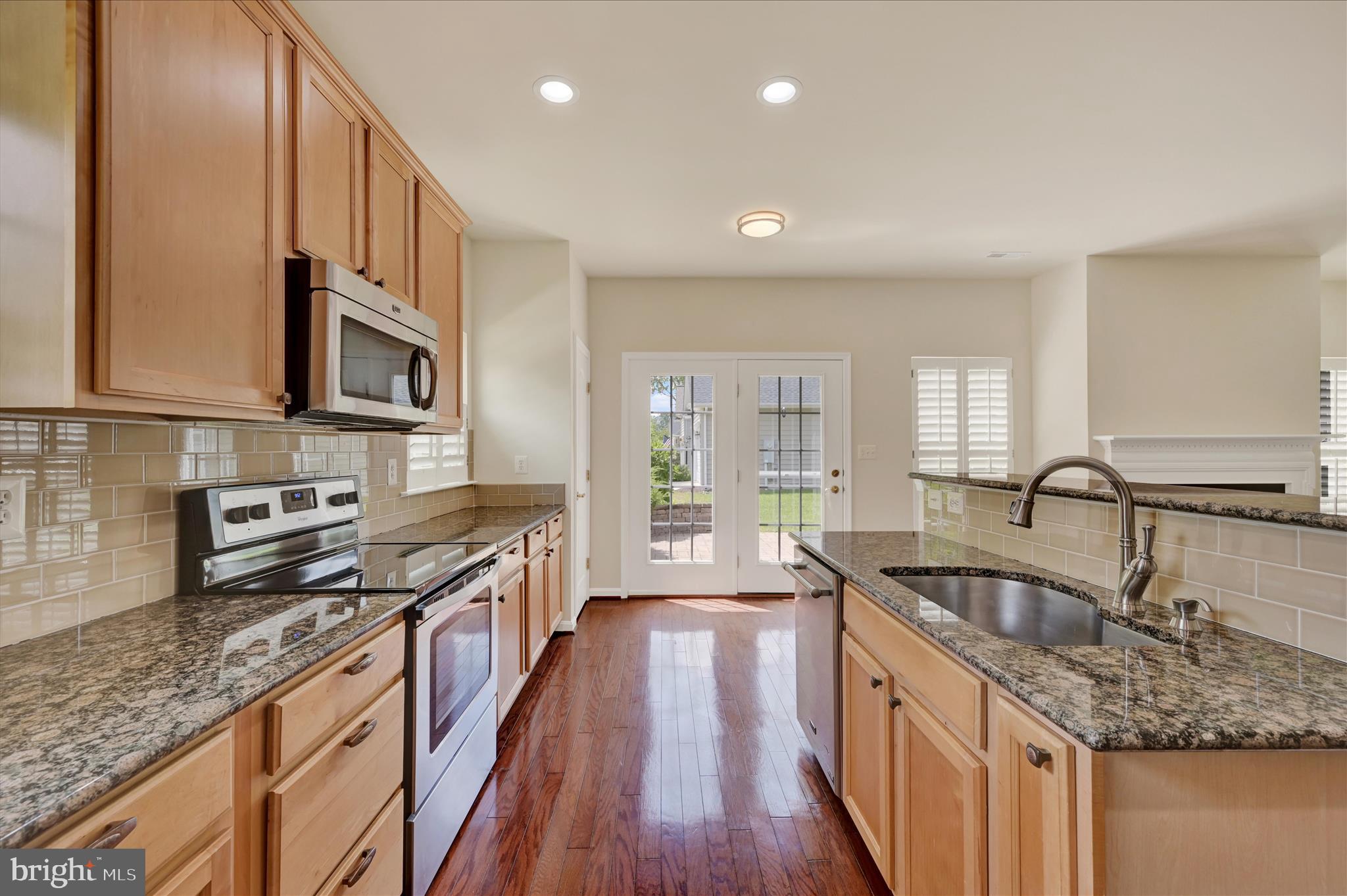 SYMPHONY VILLAGE AT CENTREVILLE - Residential