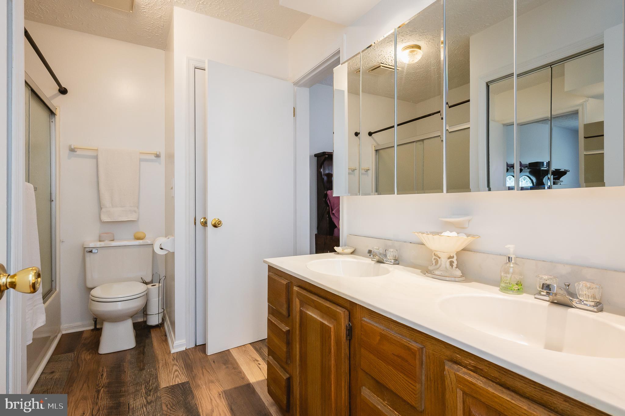 RIVERSIDE - Residential