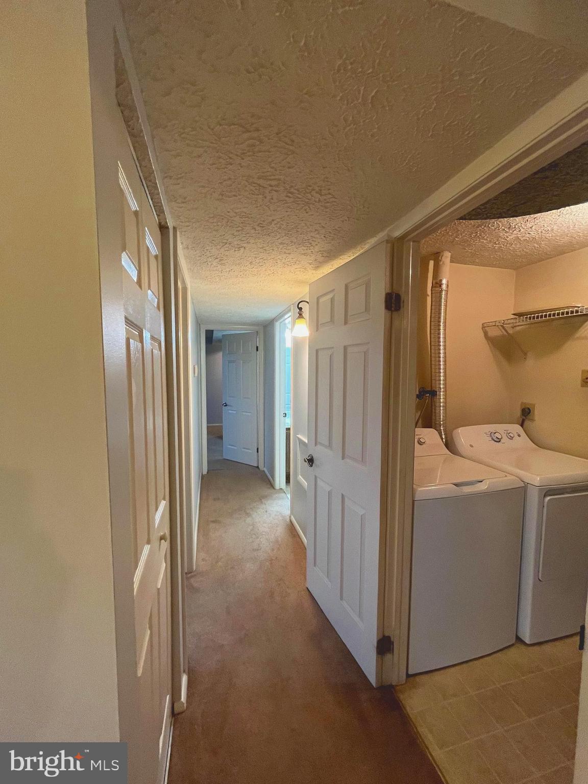 AMBERTOWNE - Residential Lease