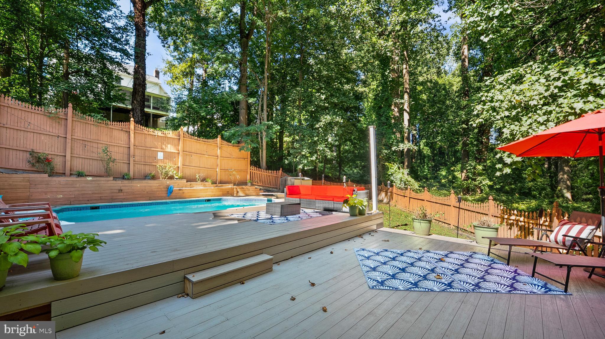 CROMWELL WOODS - Residential