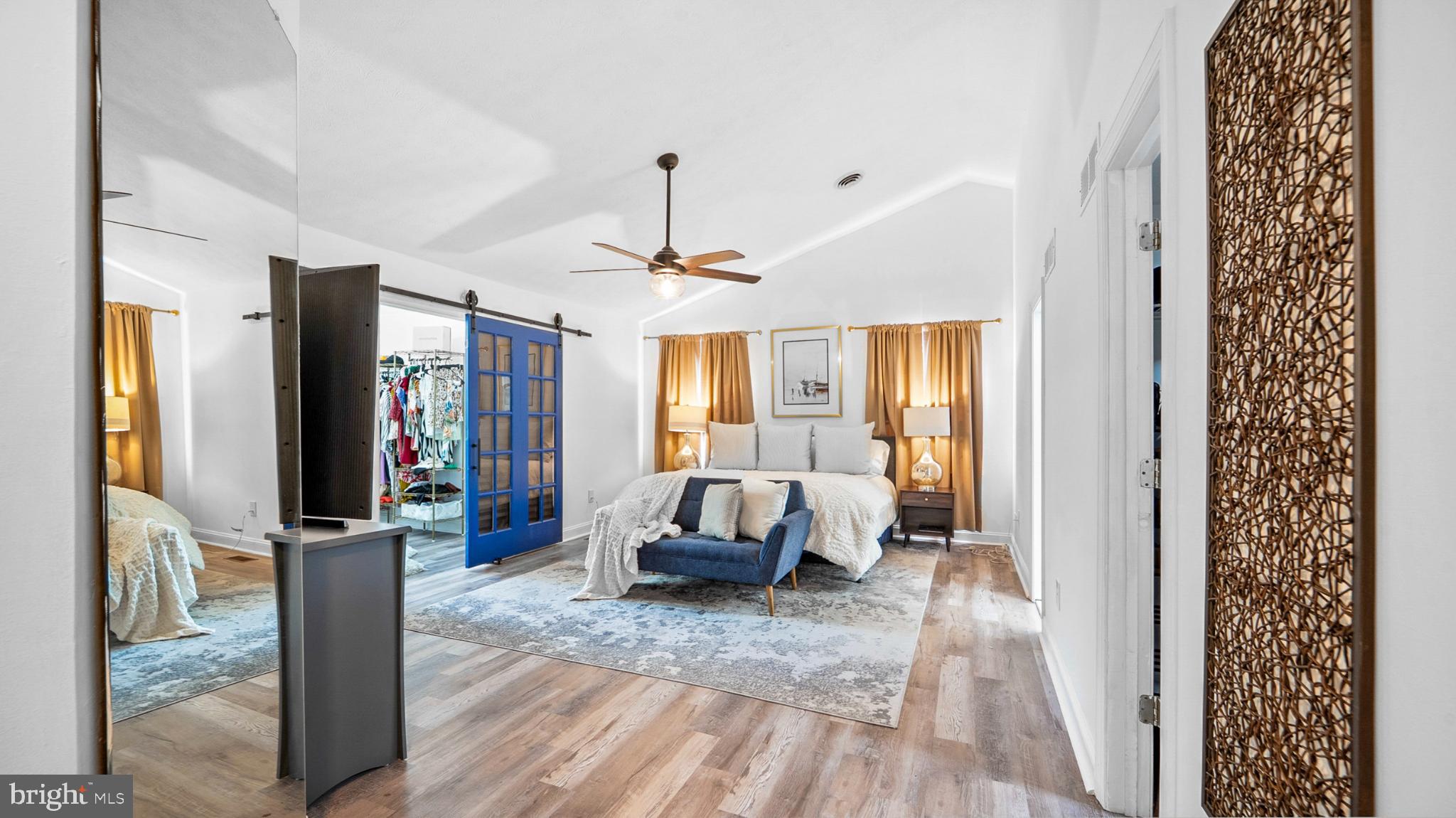 CROMWELL WOODS - Residential