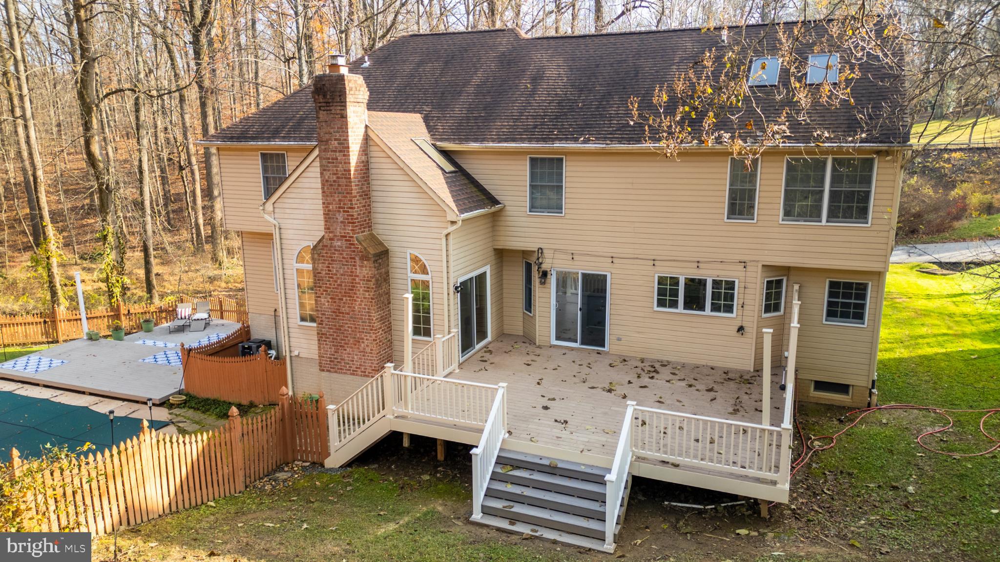 CROMWELL WOODS - Residential