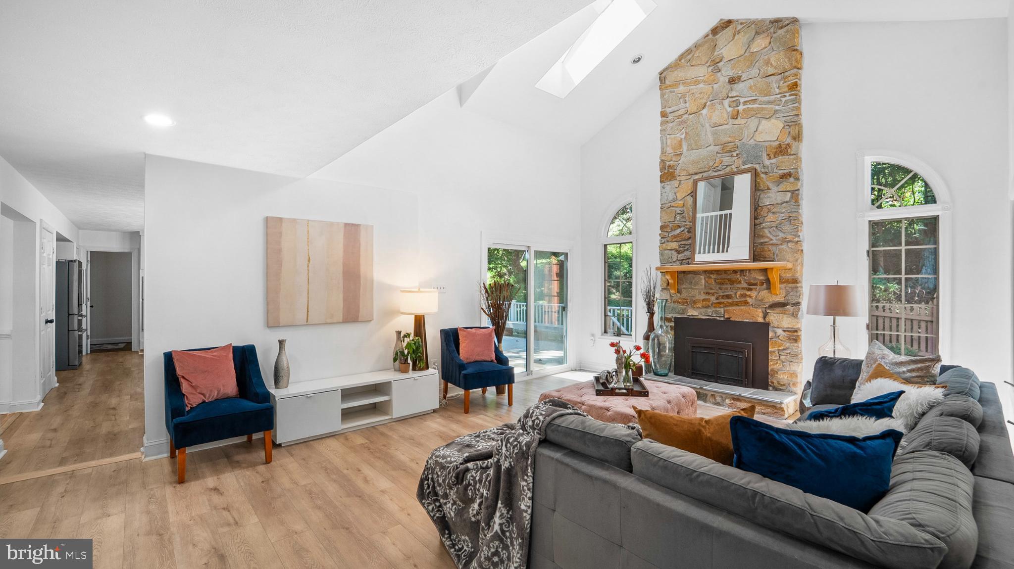 CROMWELL WOODS - Residential