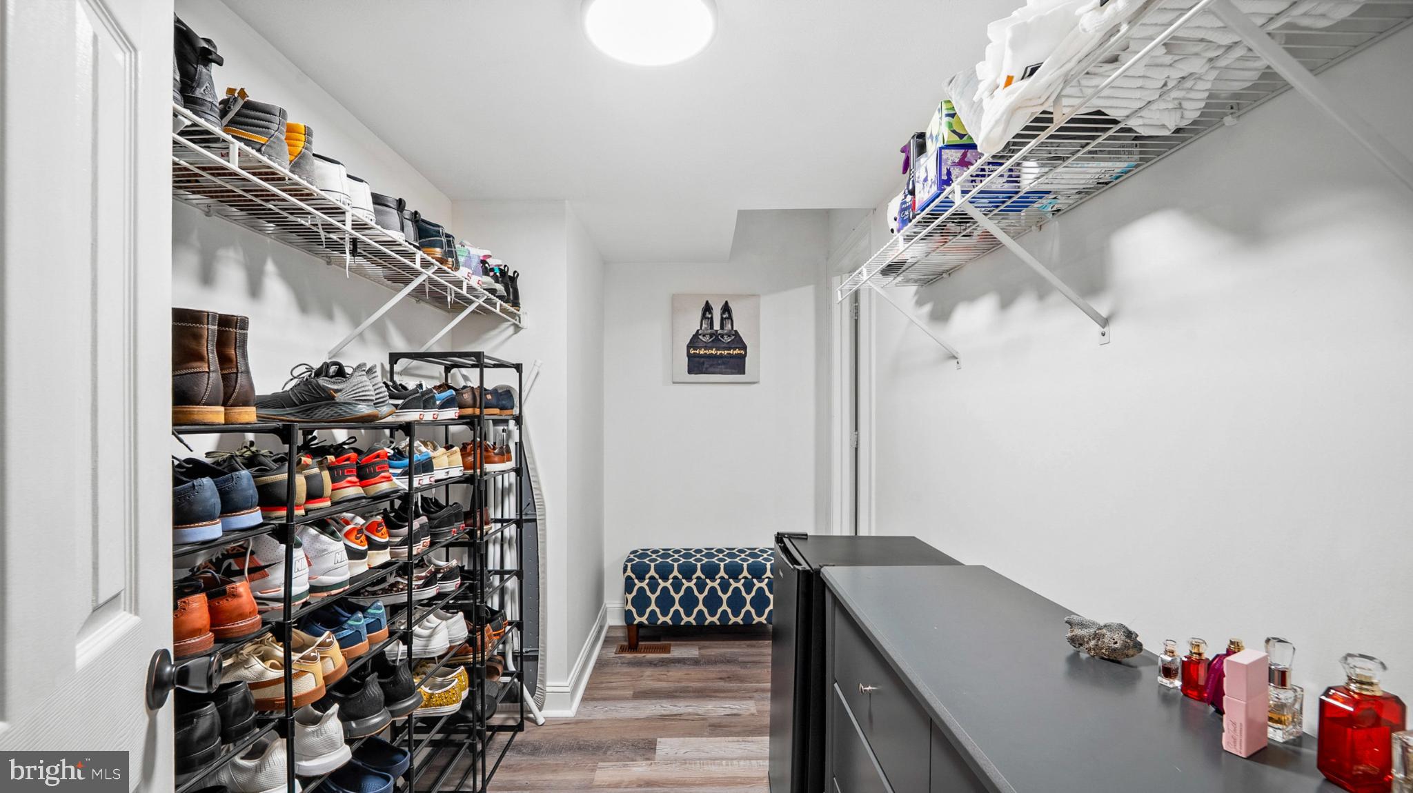 CROMWELL WOODS - Residential