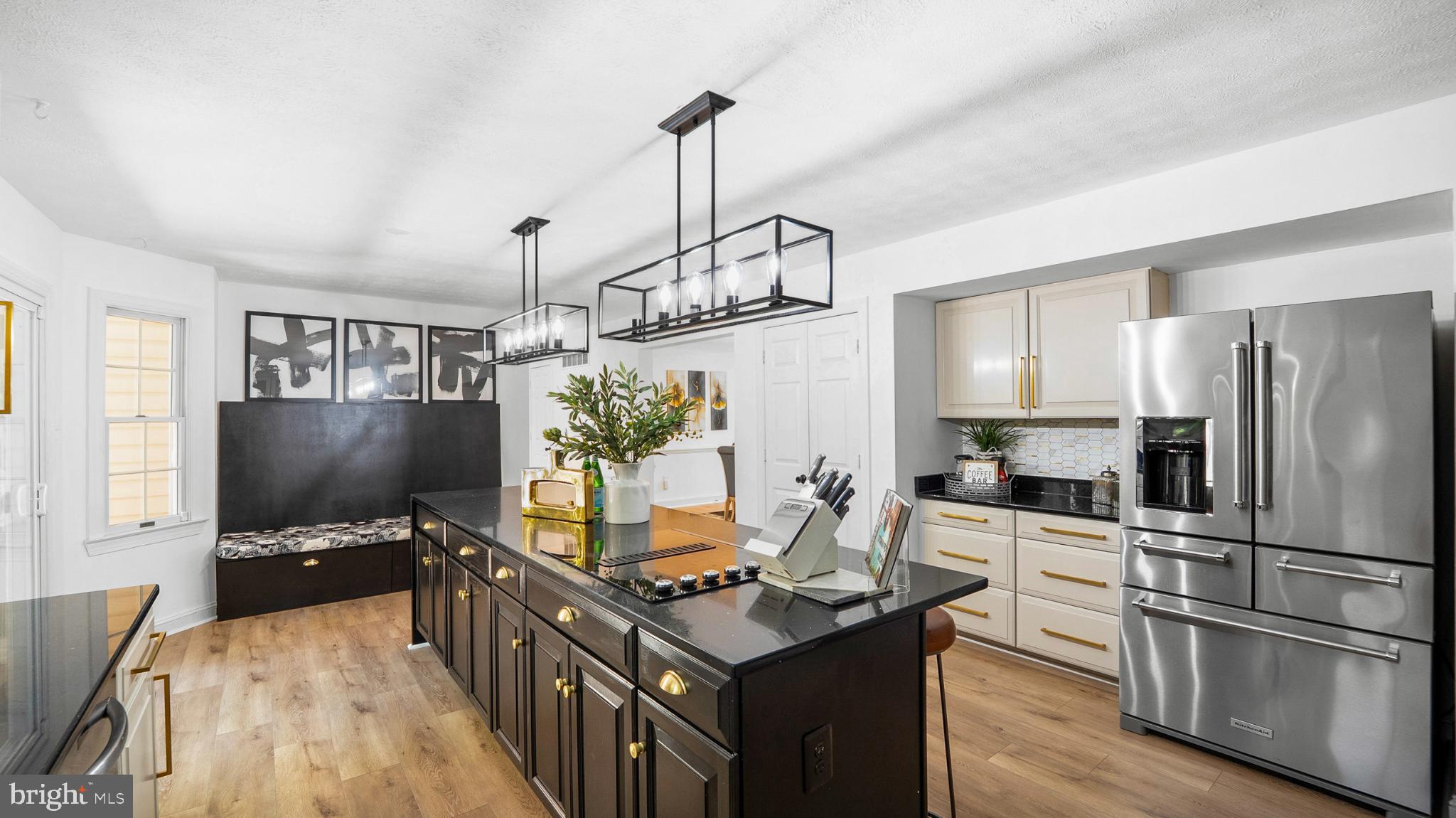 CROMWELL WOODS - Residential