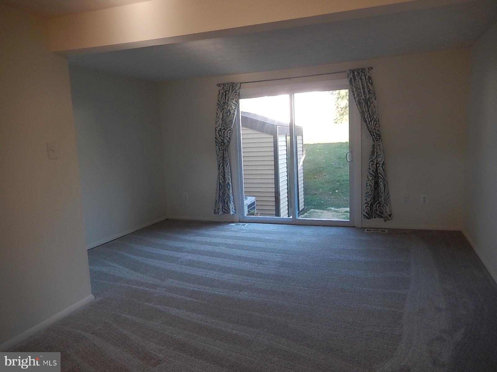 MURRAY HILL - Residential