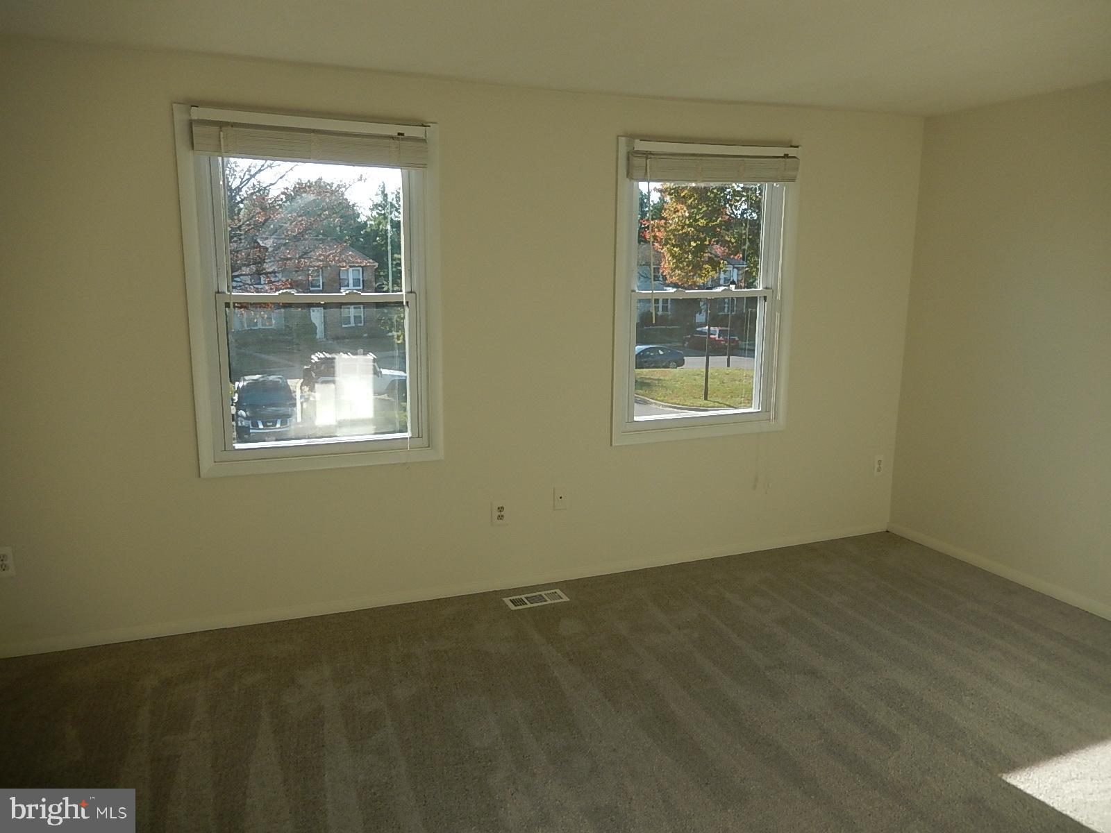 MURRAY HILL - Residential