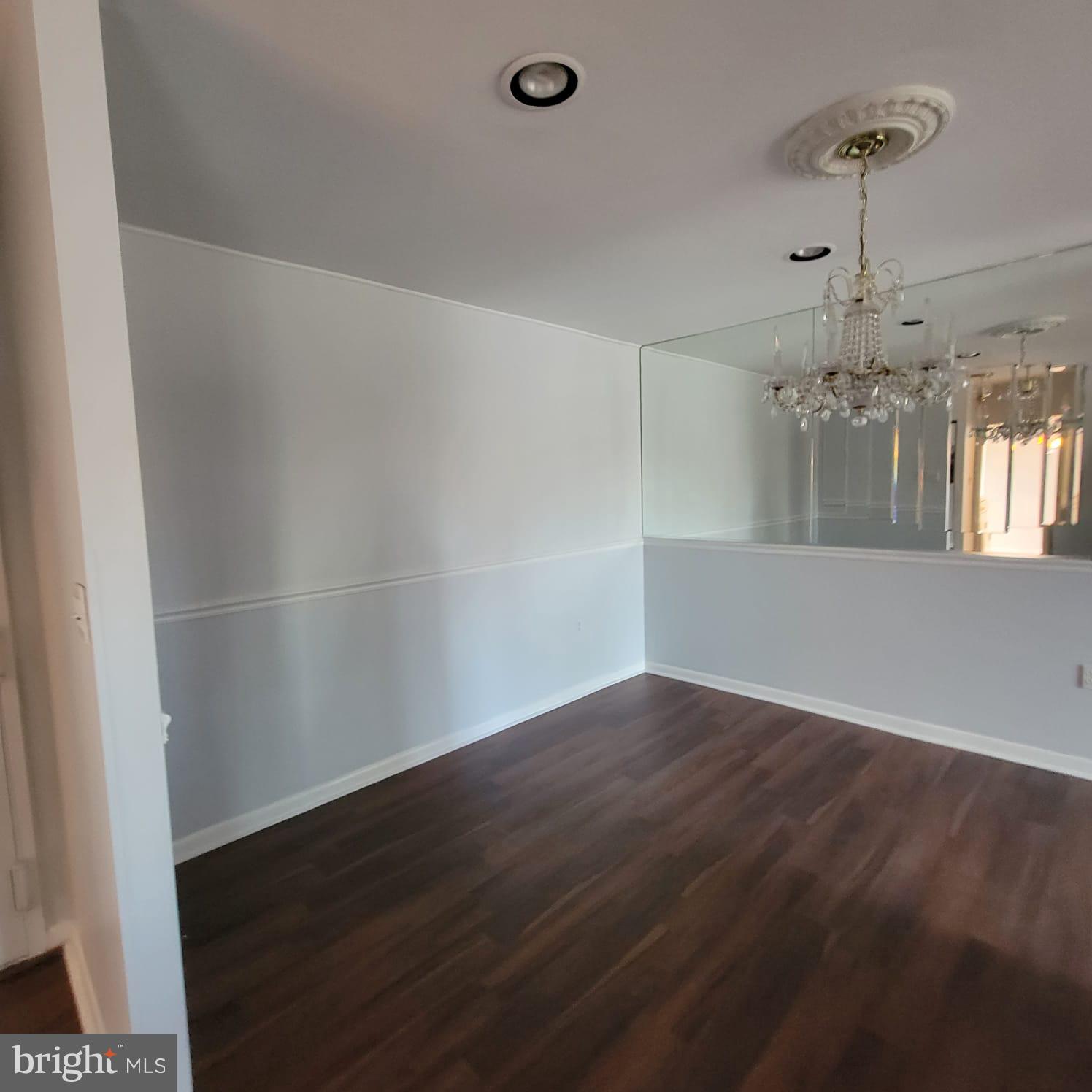 THE CLUBHOUSE - Residential Lease