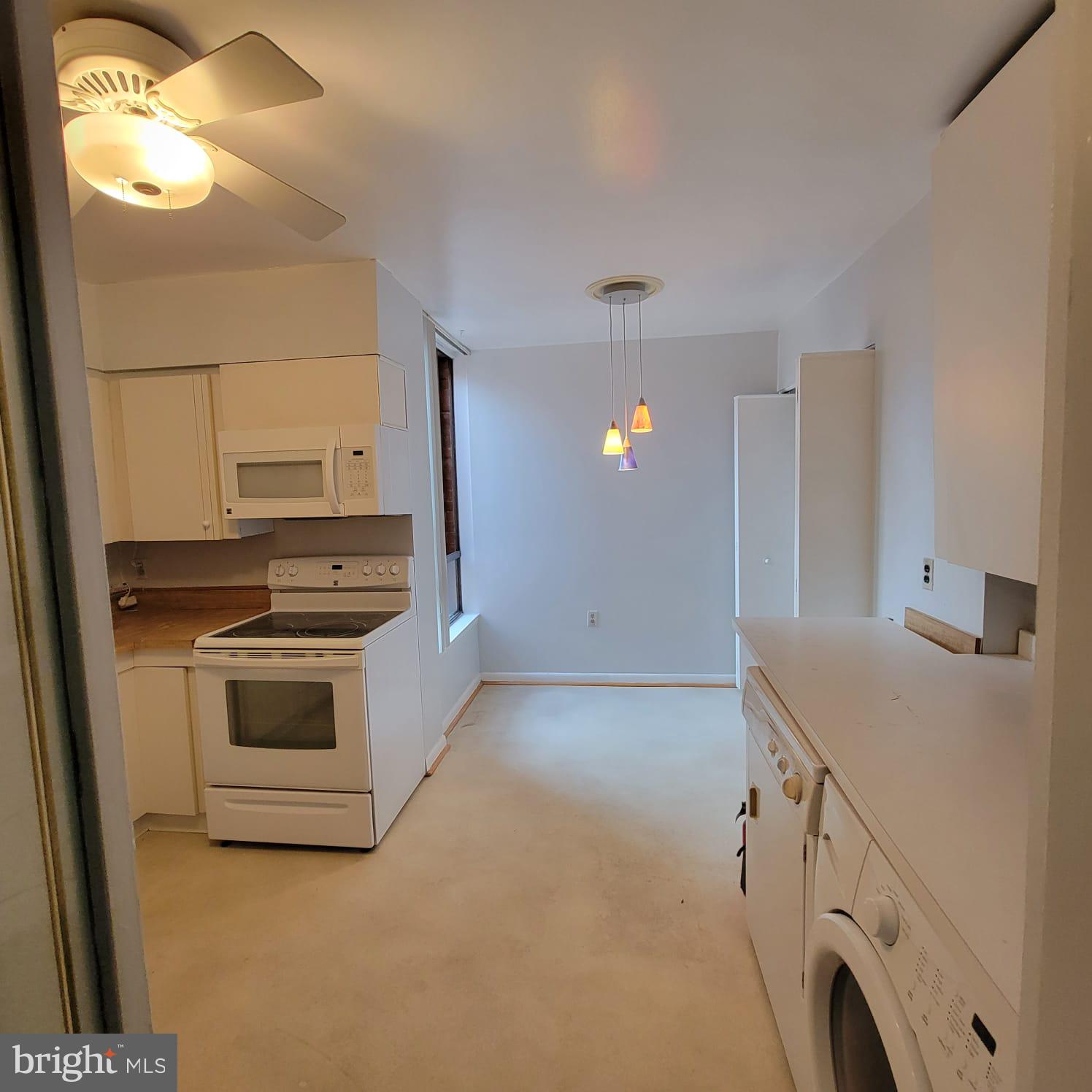 THE CLUBHOUSE - Residential Lease