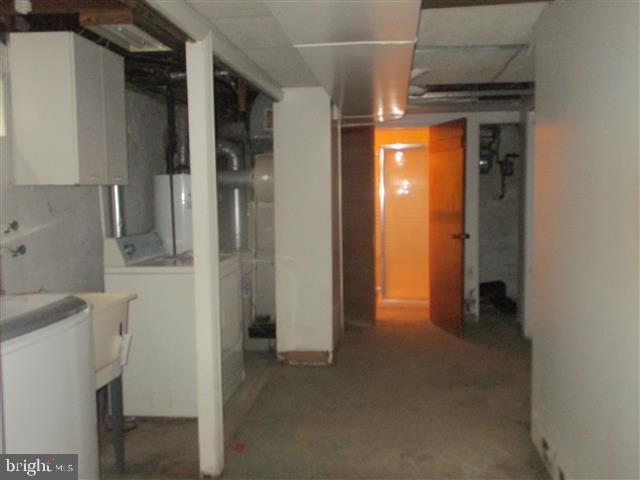 HILLENDALE PARK - Residential