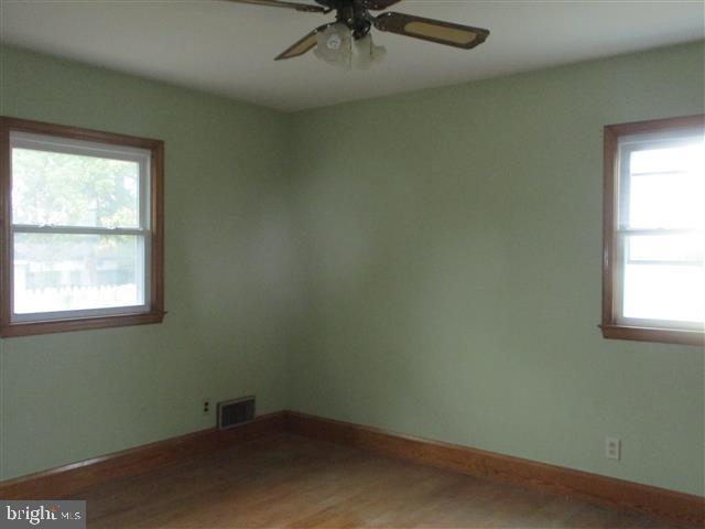 HILLENDALE PARK - Residential