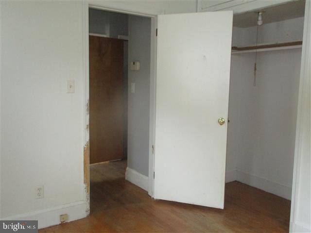 HILLENDALE PARK - Residential