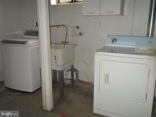 HILLENDALE PARK - Residential