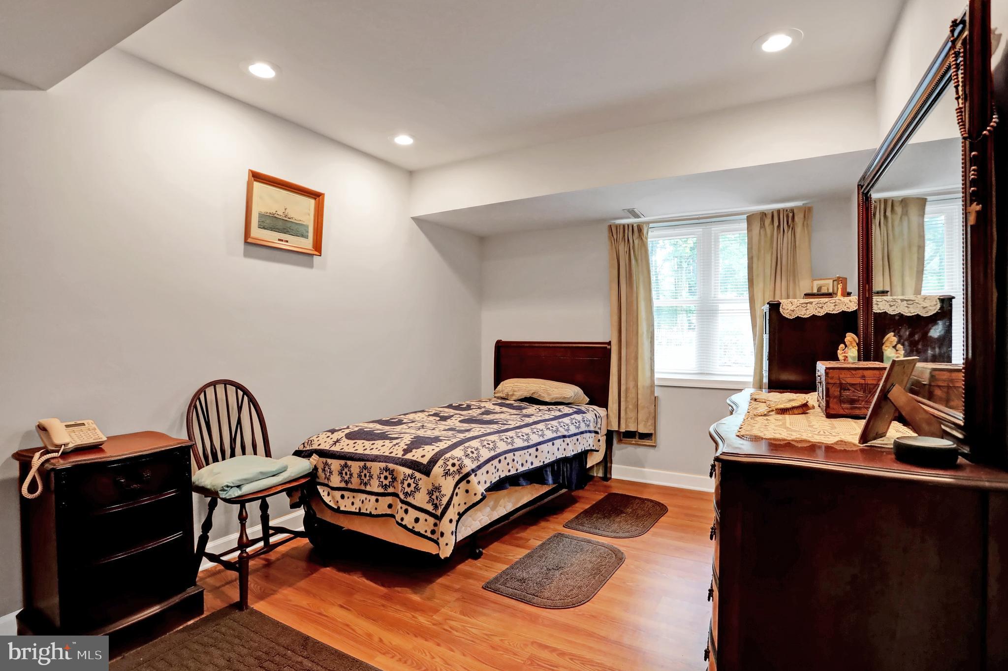 DOVER DOWNS - Residential