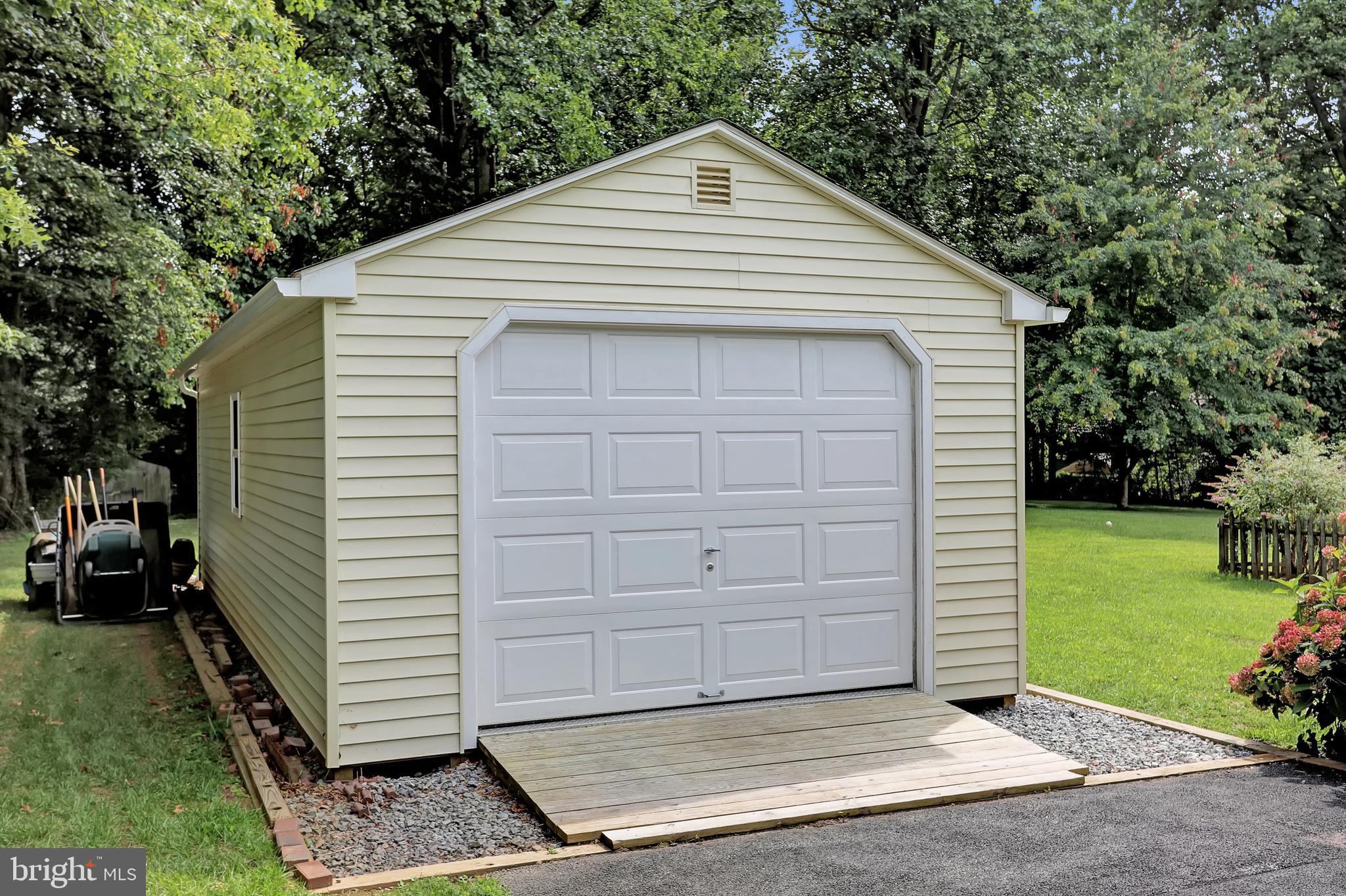 DOVER DOWNS - Residential