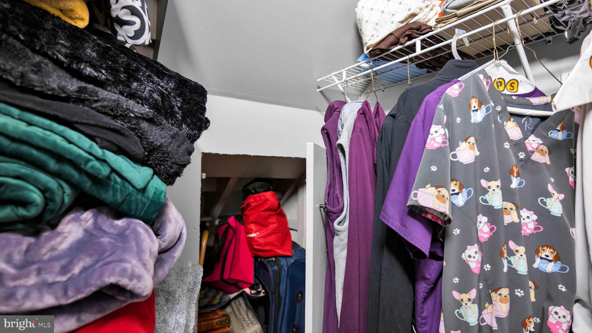 GLASSMANOR - Residential