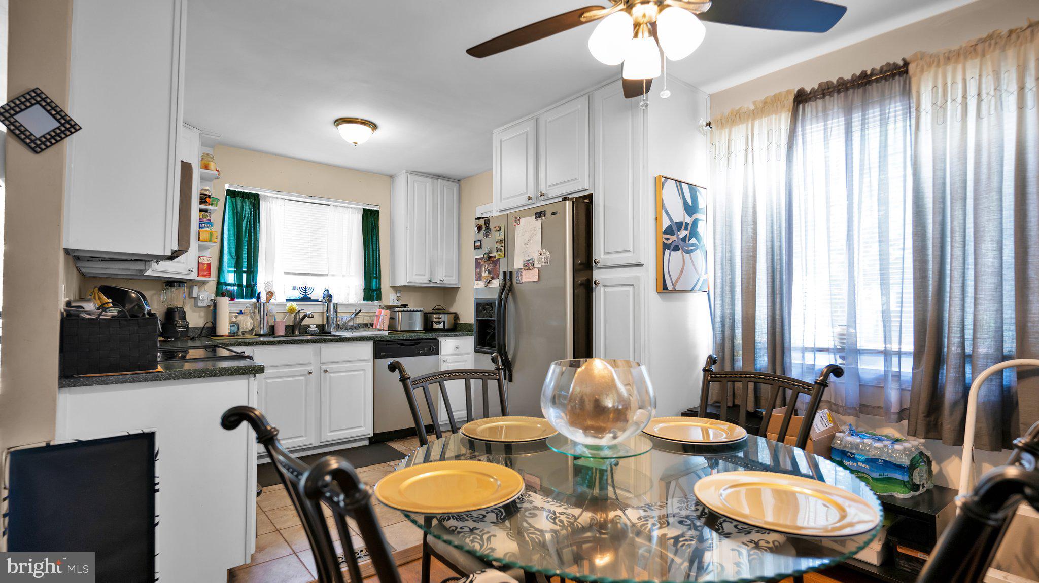 GLASSMANOR - Residential