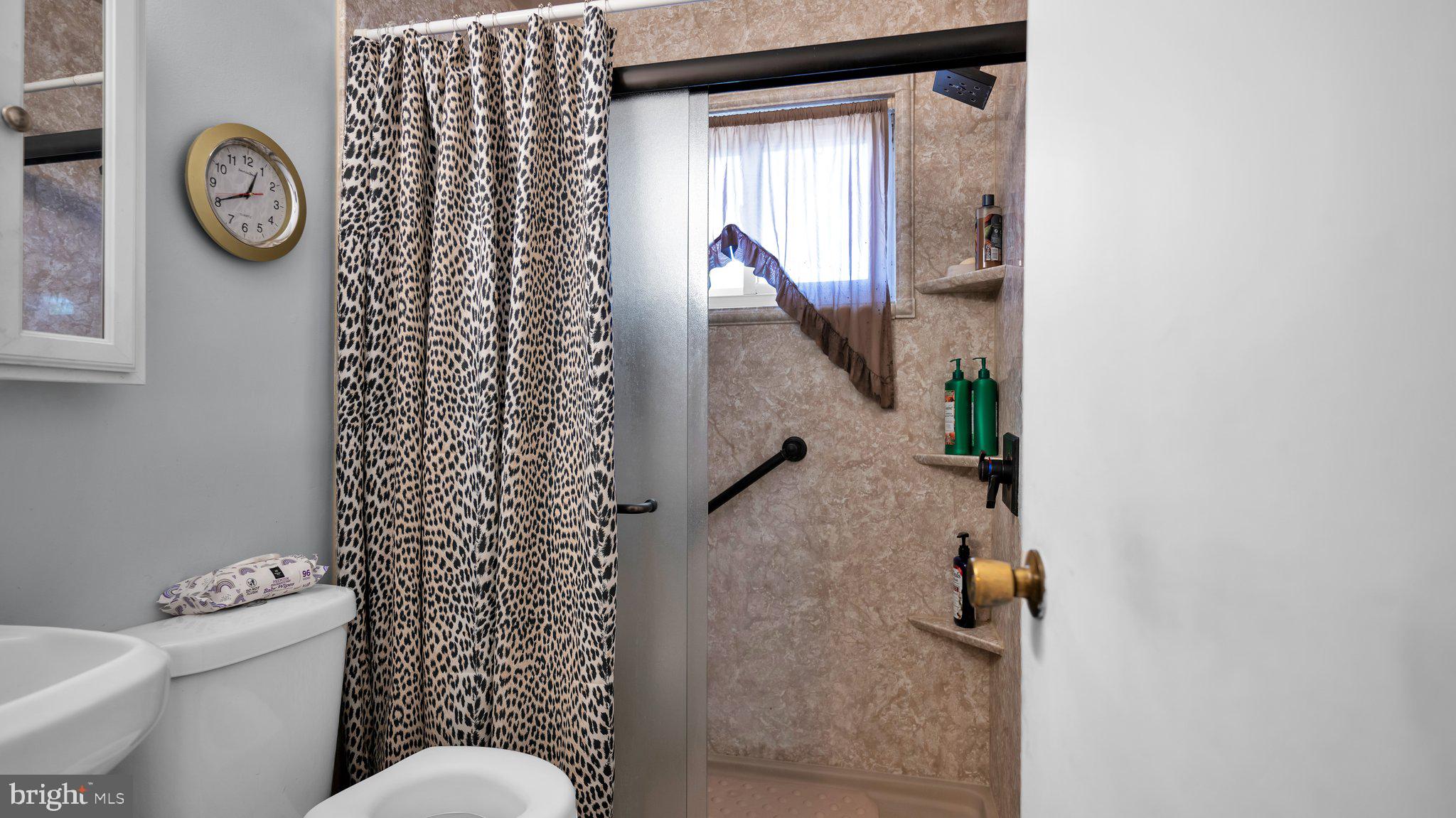 GLASSMANOR - Residential