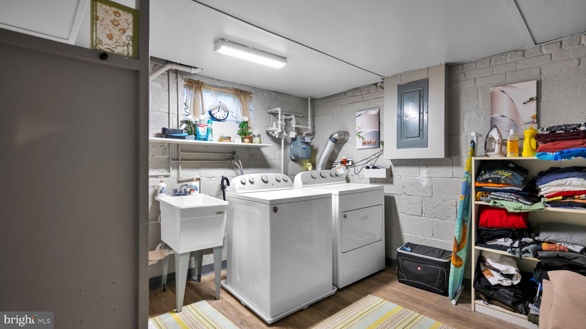 GLASSMANOR - Residential