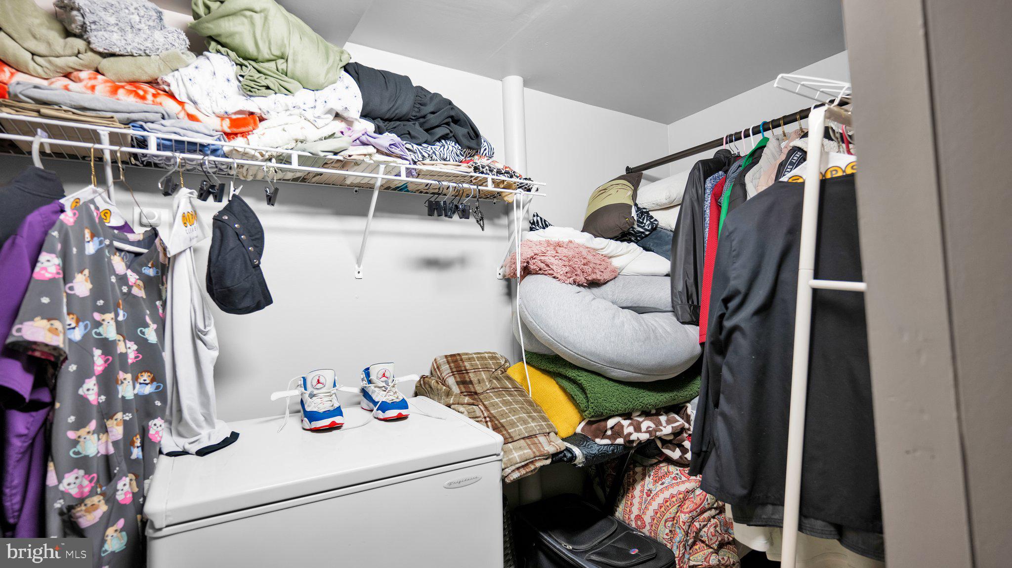 GLASSMANOR - Residential