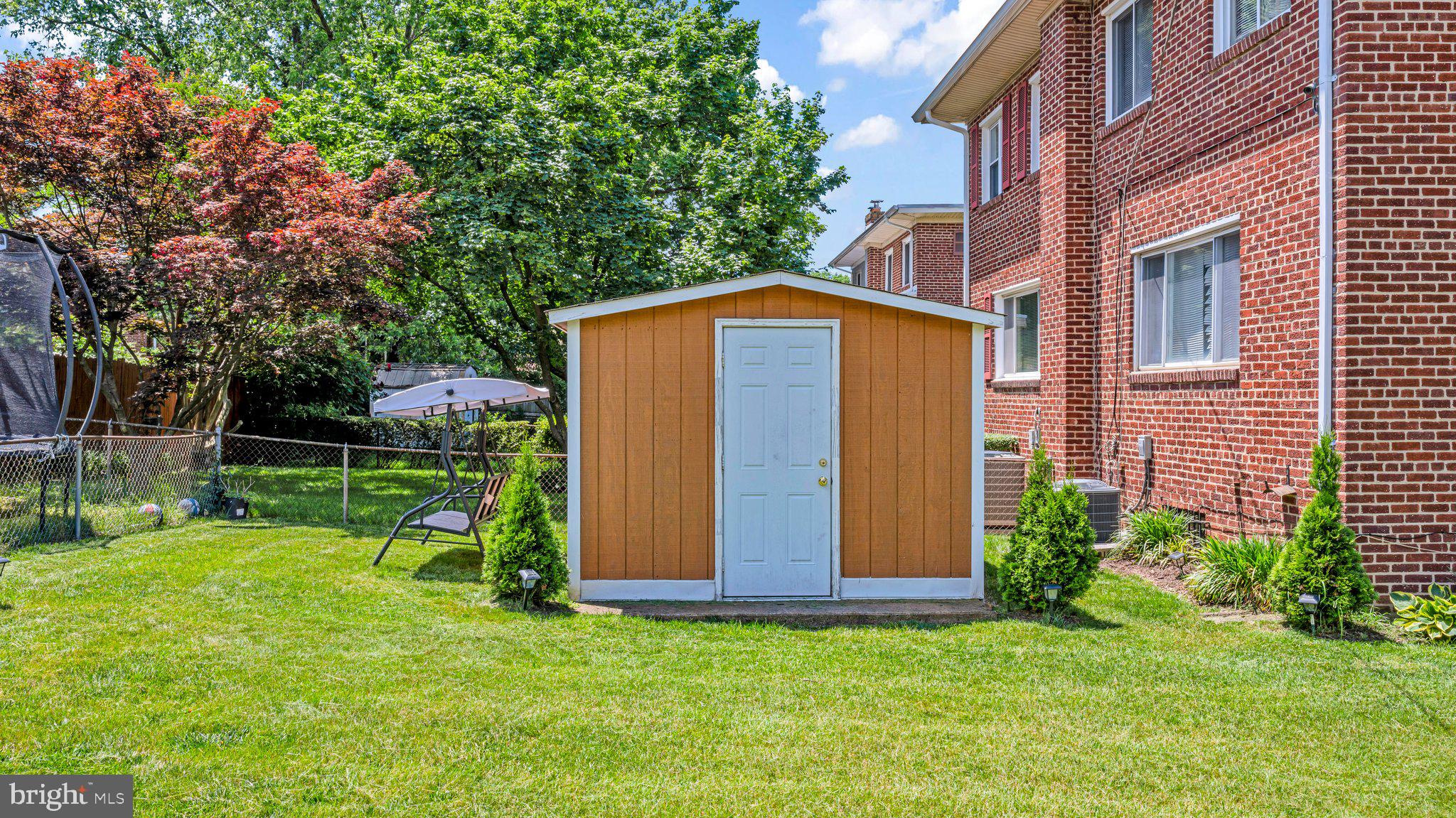 GLASSMANOR - Residential