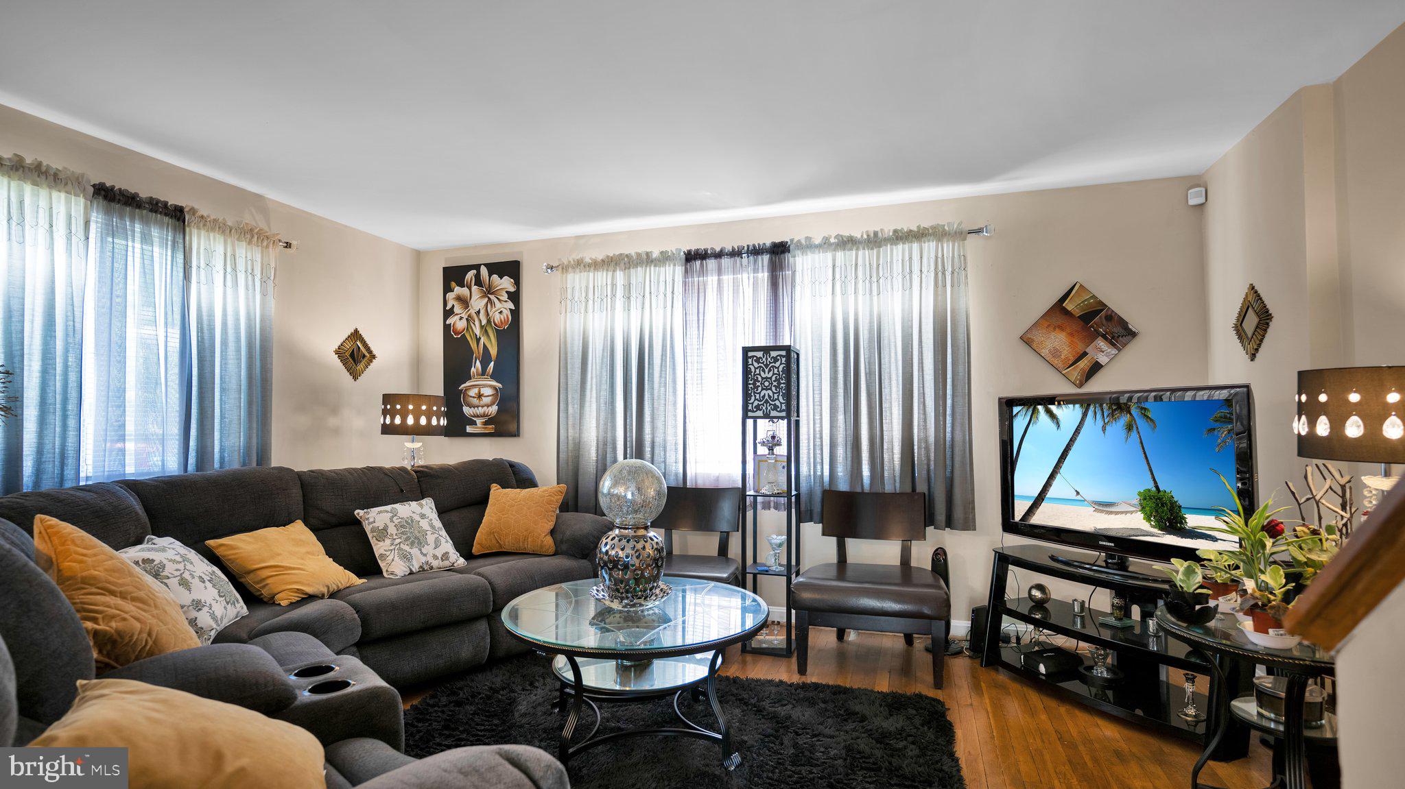 GLASSMANOR - Residential