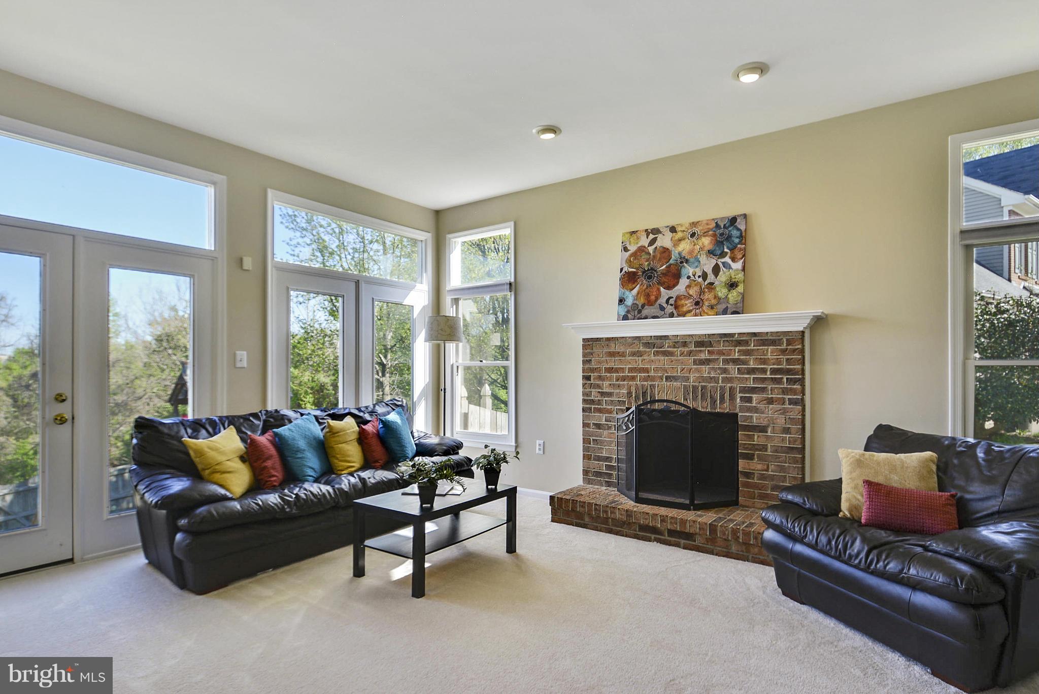 CHANTILLY HIGHLANDS - Residential