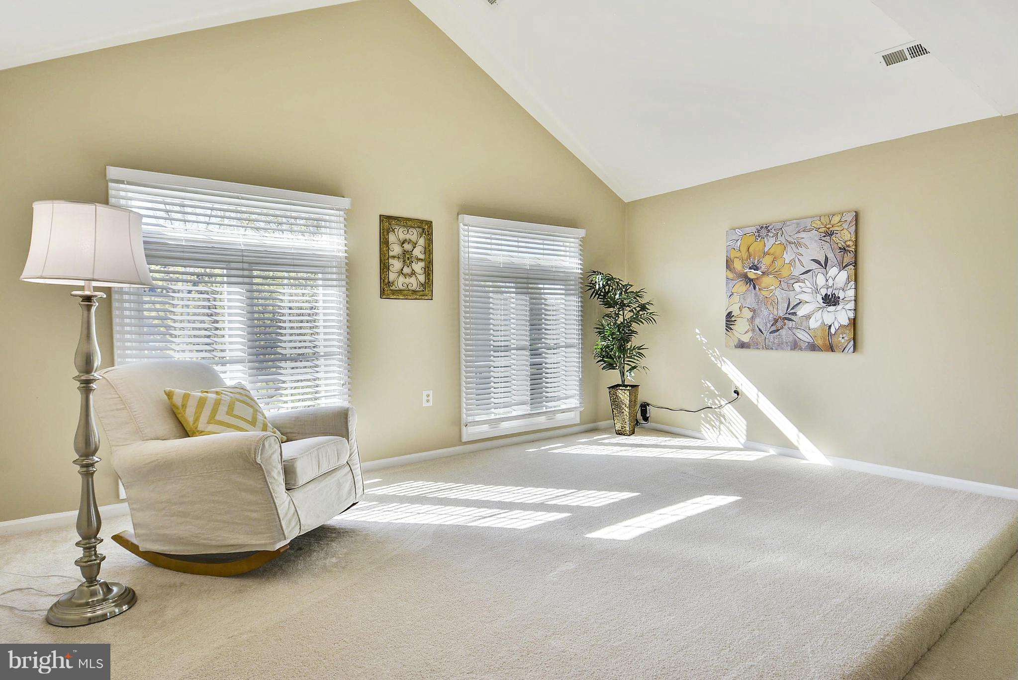 CHANTILLY HIGHLANDS - Residential