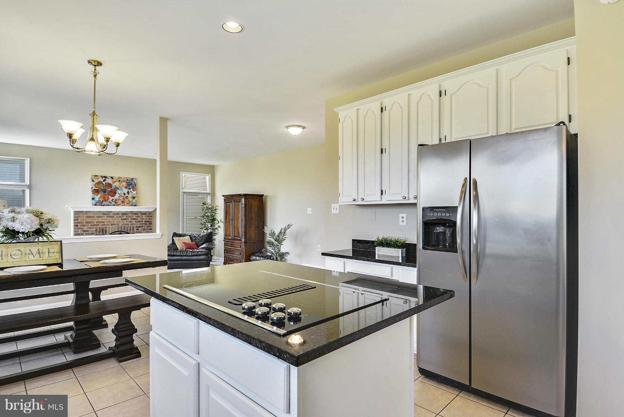 CHANTILLY HIGHLANDS - Residential