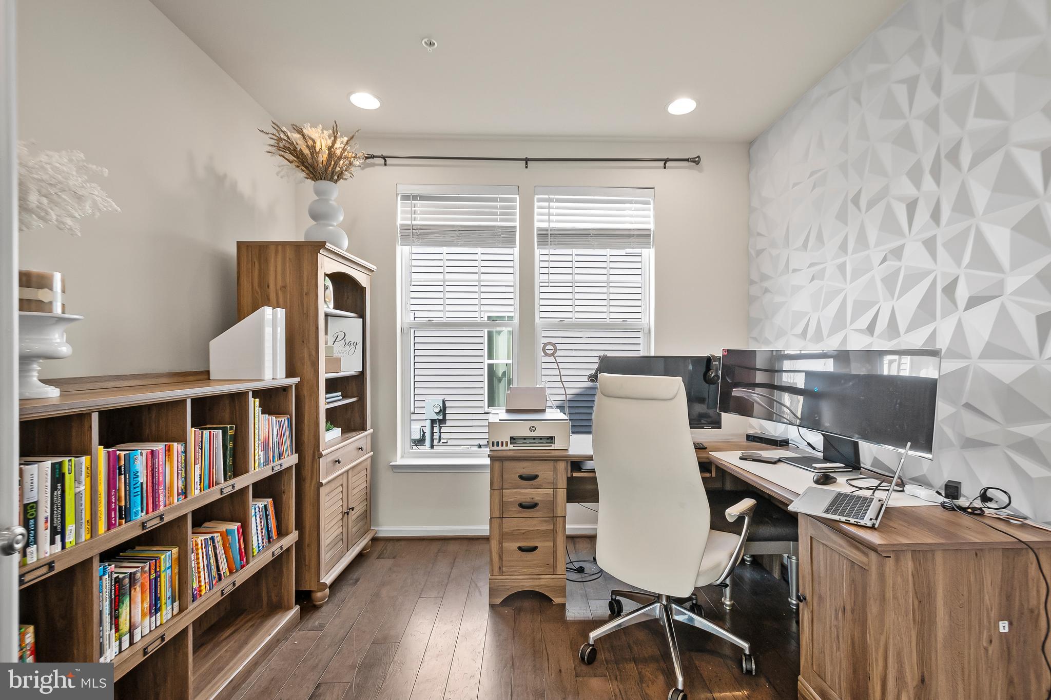 TALLYN RIDGE - Residential