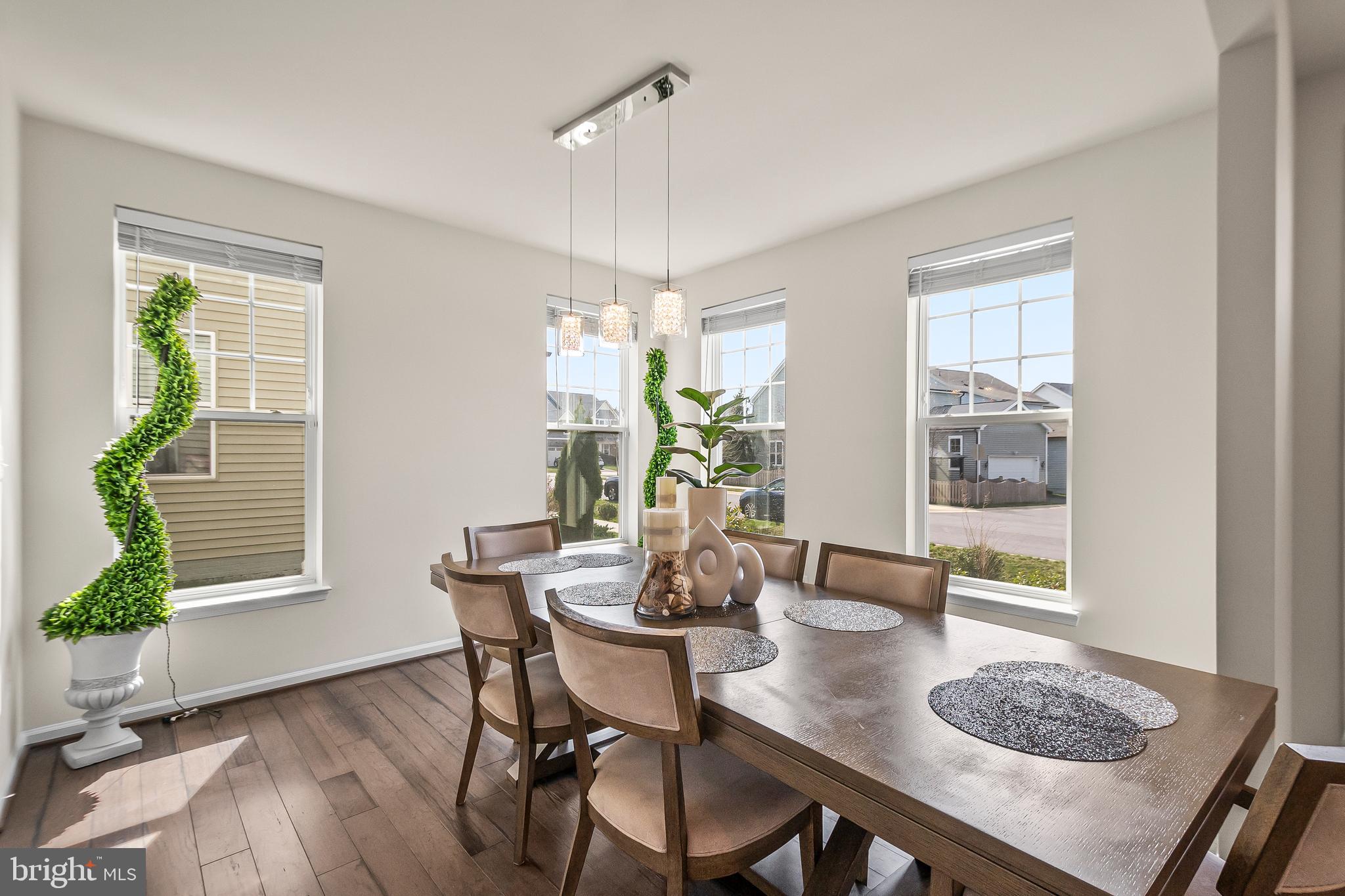 TALLYN RIDGE - Residential