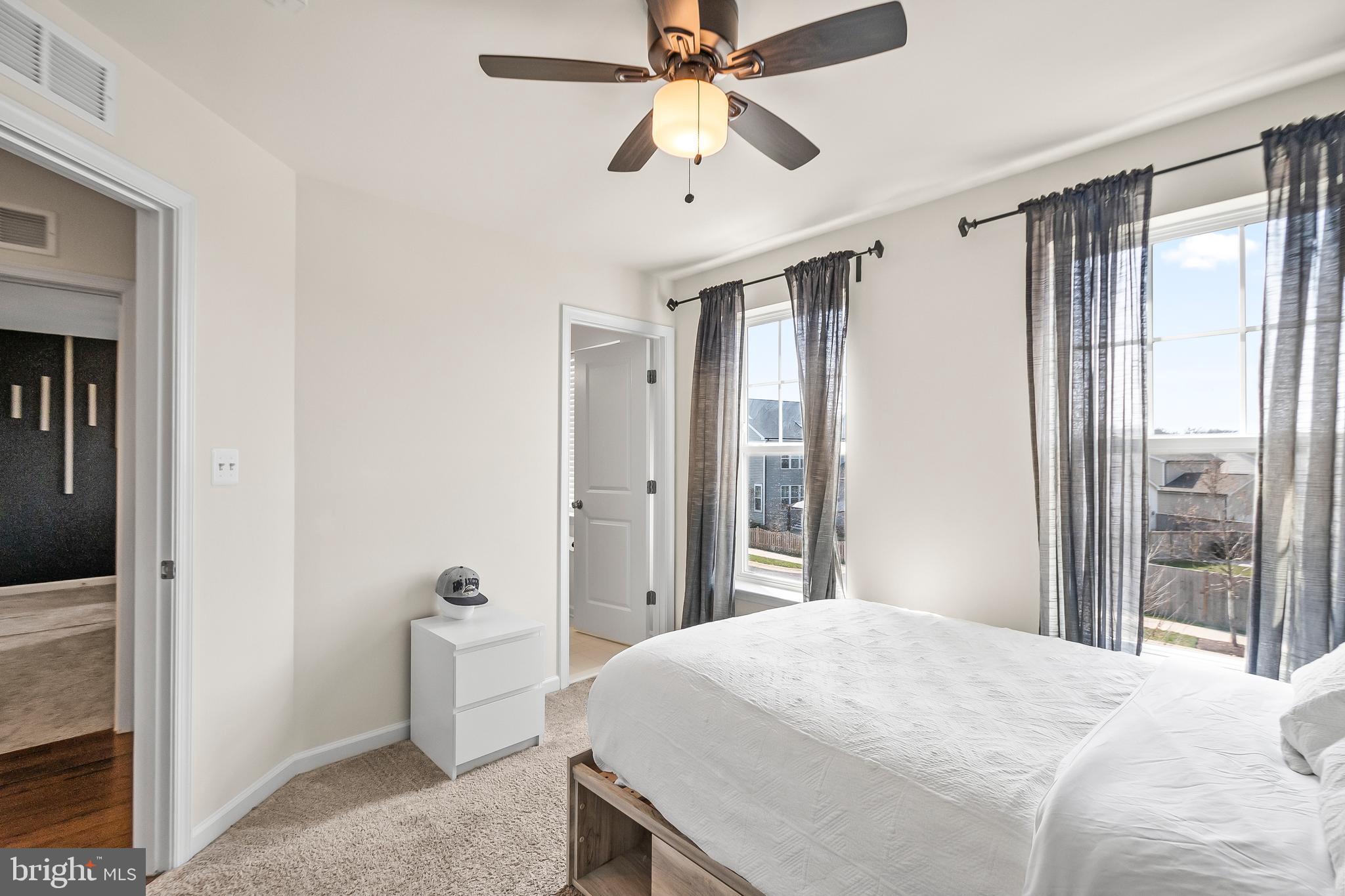 TALLYN RIDGE - Residential