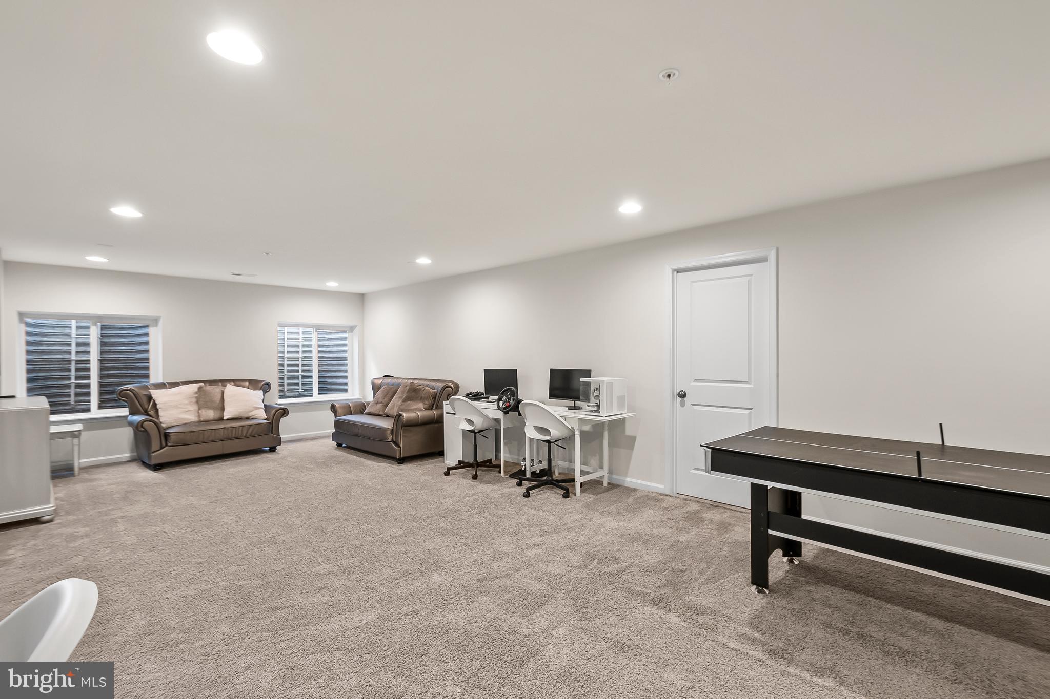 TALLYN RIDGE - Residential