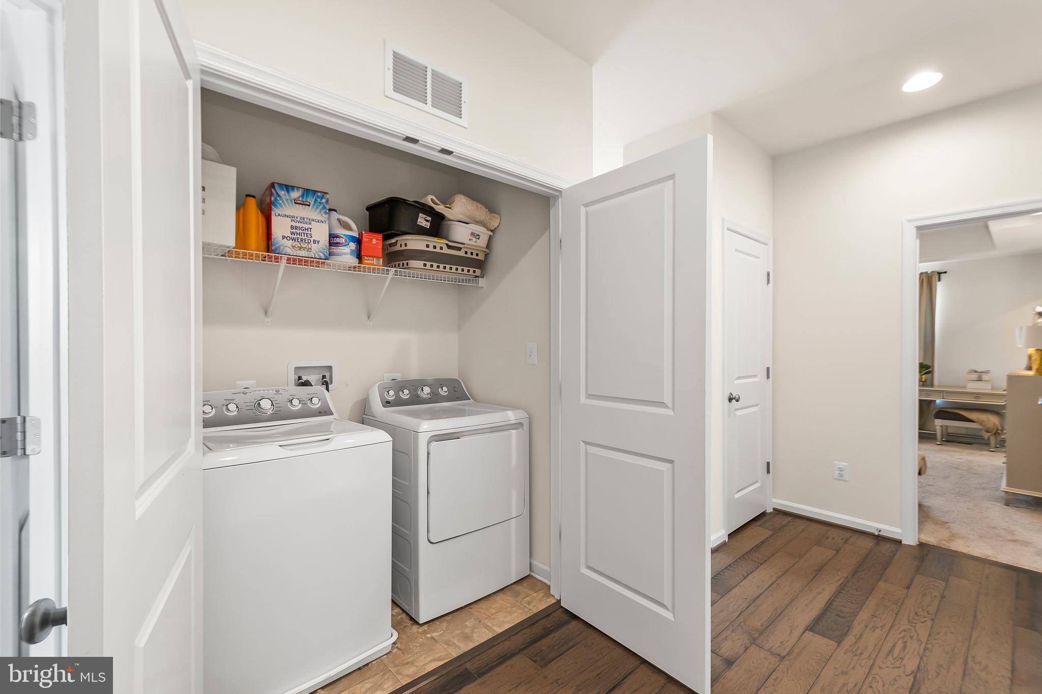 TALLYN RIDGE - Residential