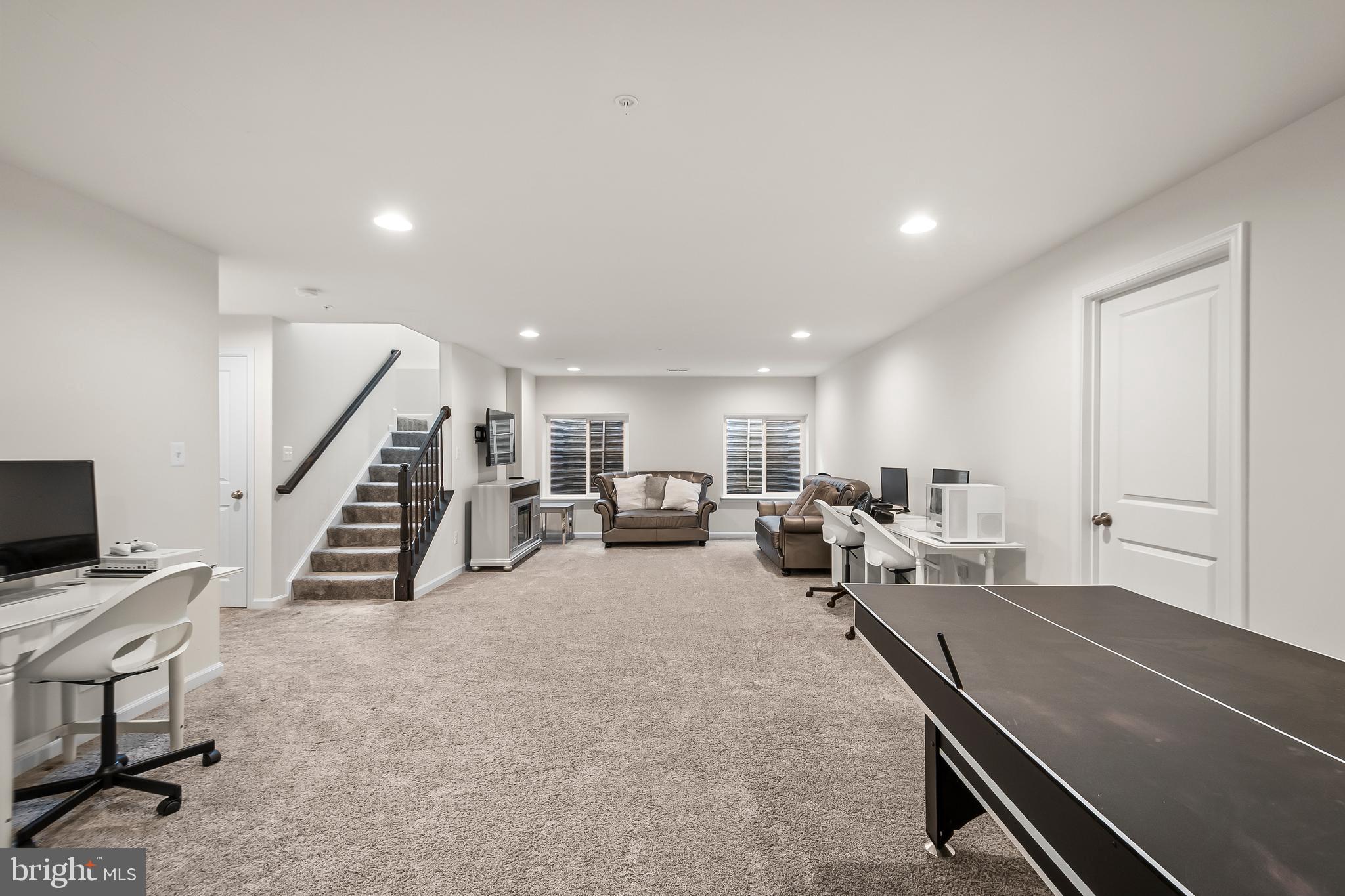 TALLYN RIDGE - Residential