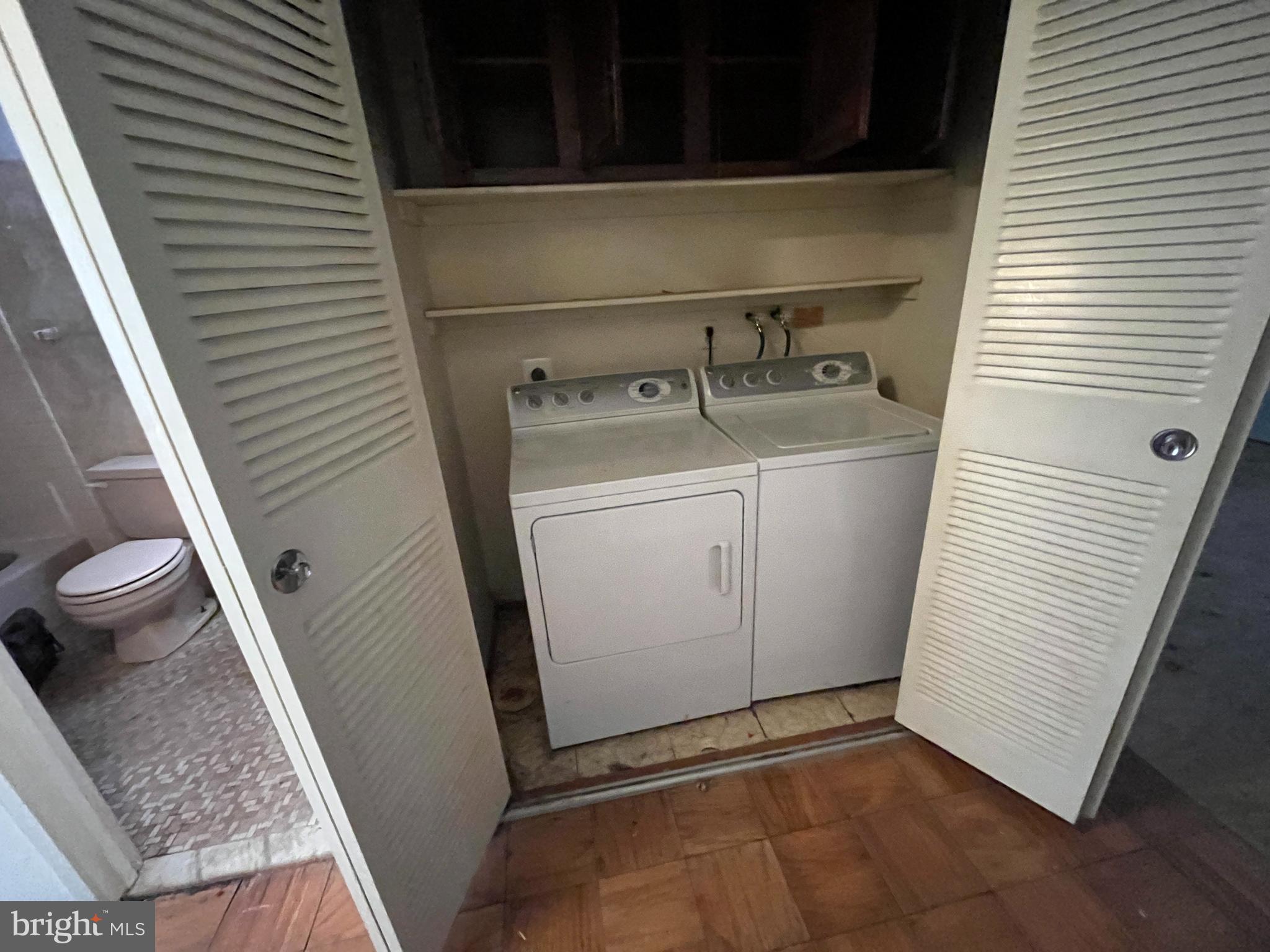 HERITAGE COURT - Residential