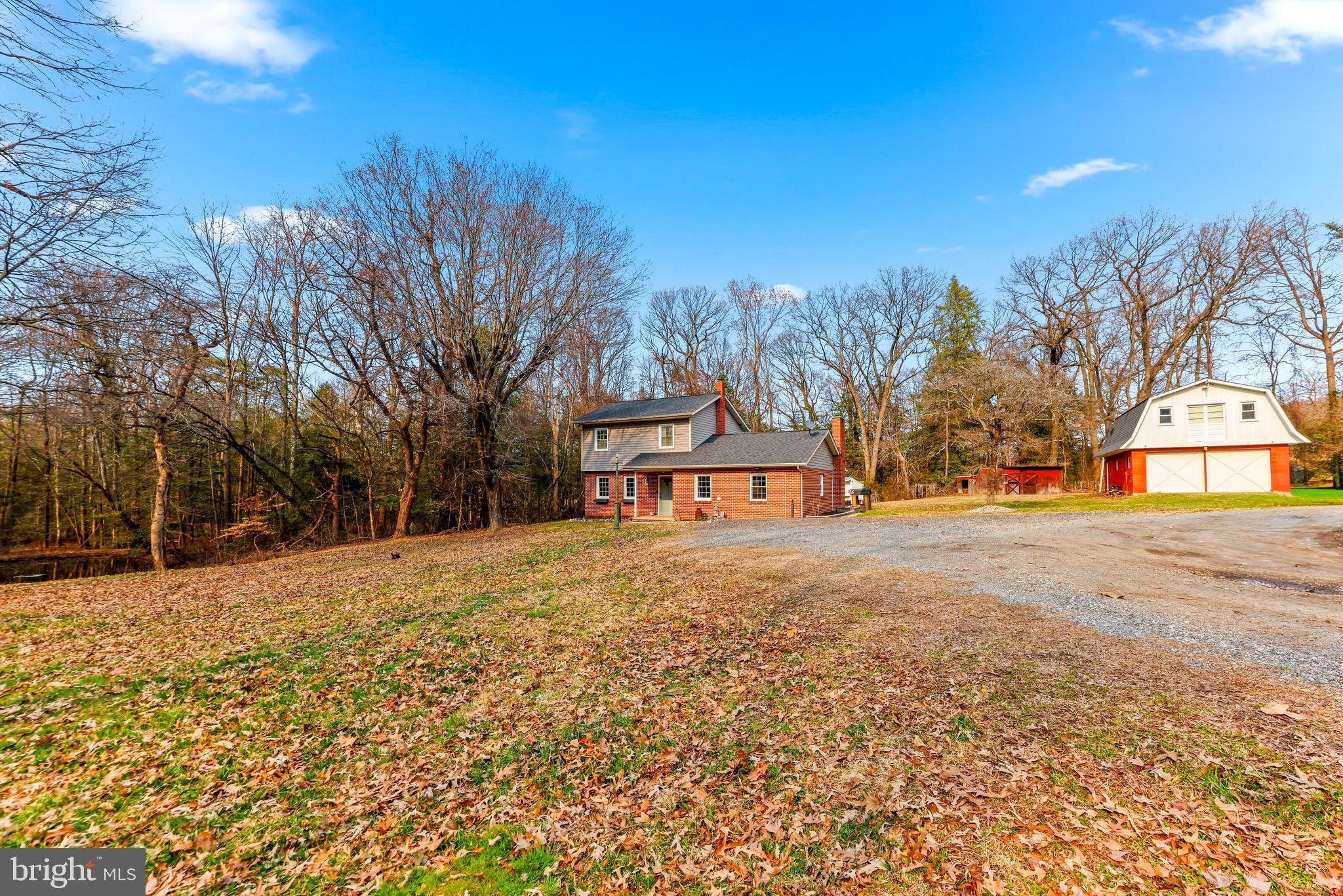 MIDDLE RIVER - Residential